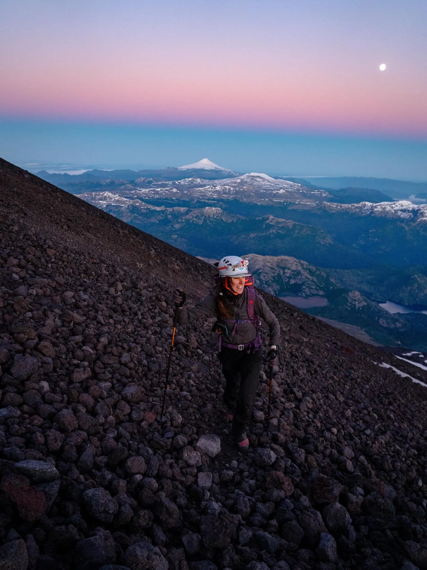 That morning of a Saturday 6 of December when the alarm took off at 3am with a full moon lighting up our path and illuminating the surroundings. The sky was clear, not one cloud, no wind and a very pleasant temperature. We still didn&rsquo;t reached 