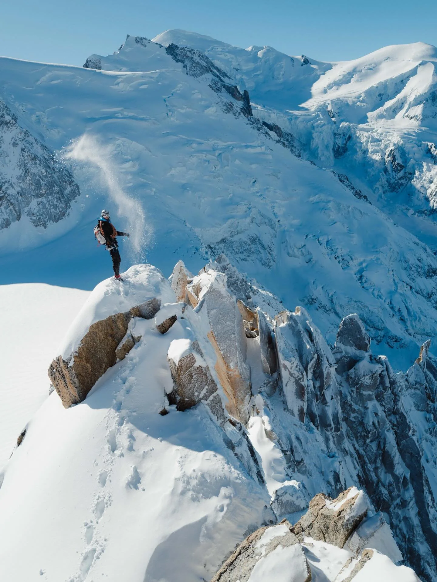 Life feels kind a broken atm, might be a little exaggeration but sometimes when you come back home after a long trip the excitement is always there, the place is a playground and you just want to go out over and over, the beautiful outdoors are calli