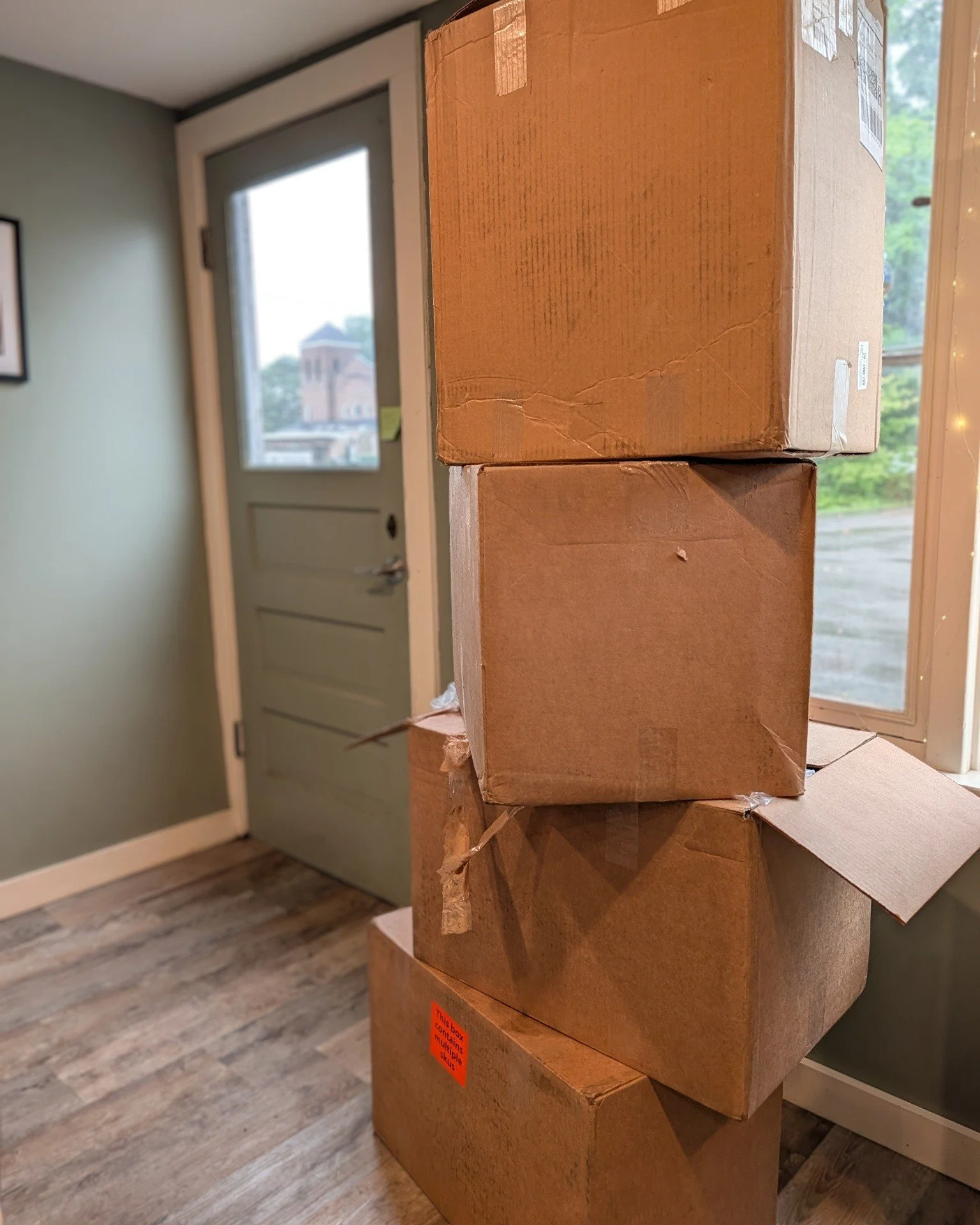 🥳 It's a BIG WEEK for us at Jockey Street Coffee! We can't wait to show you what treasures lay inside this leaning tower. 😉

Stay tuned for our BIG REVEAL! 🎉🎉🎉

#jockeystreetcoffee #whatcomesnext #roastwhatyoulove #coffeeroaster