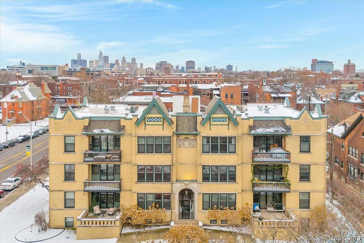 HISTORIC CHARM MEETS MODERN COMFORT