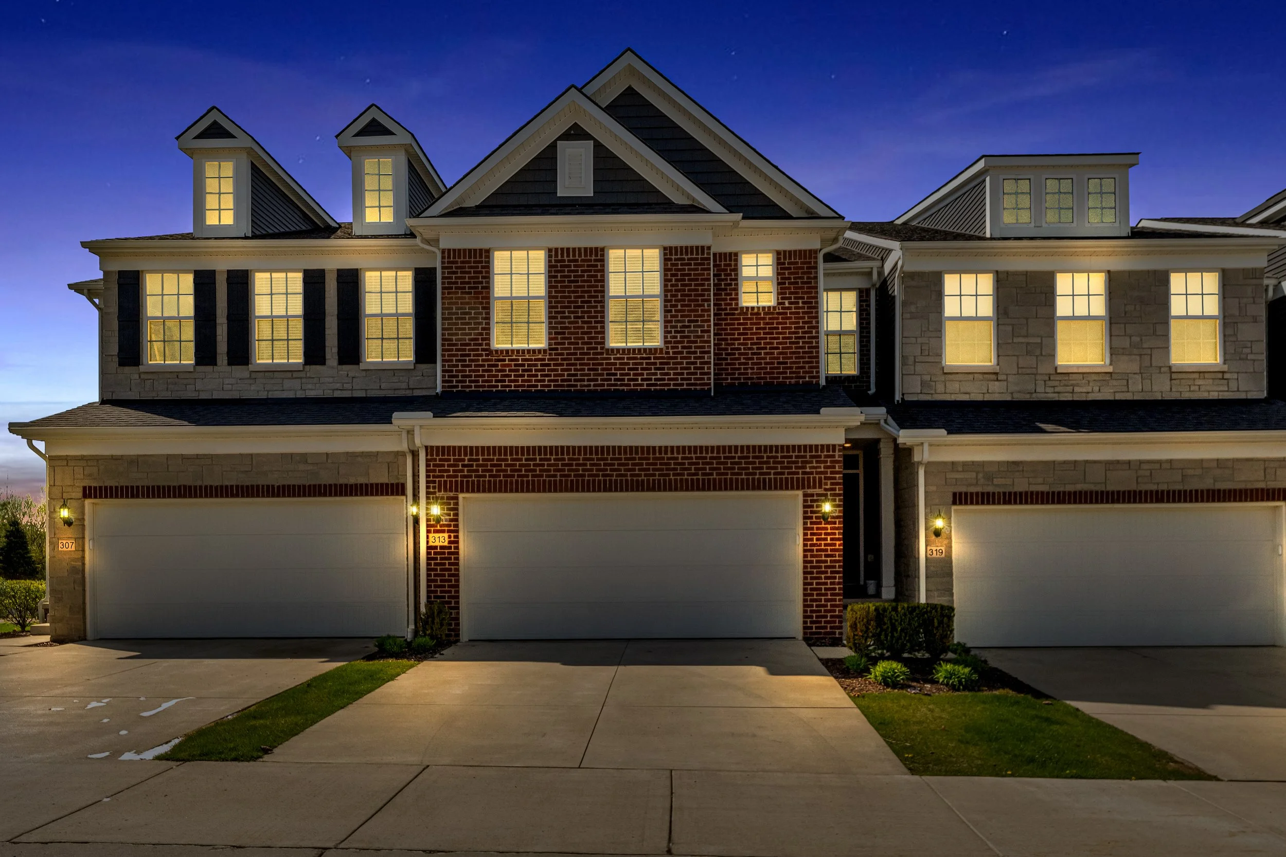 JUST LISTED | Rochester Hills Townhouse 🏡