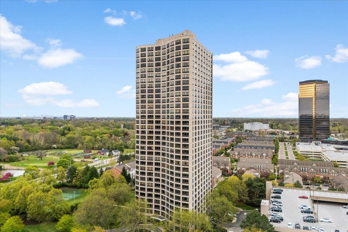 A Rare Chance to Create Your Dream High-Rise Residence