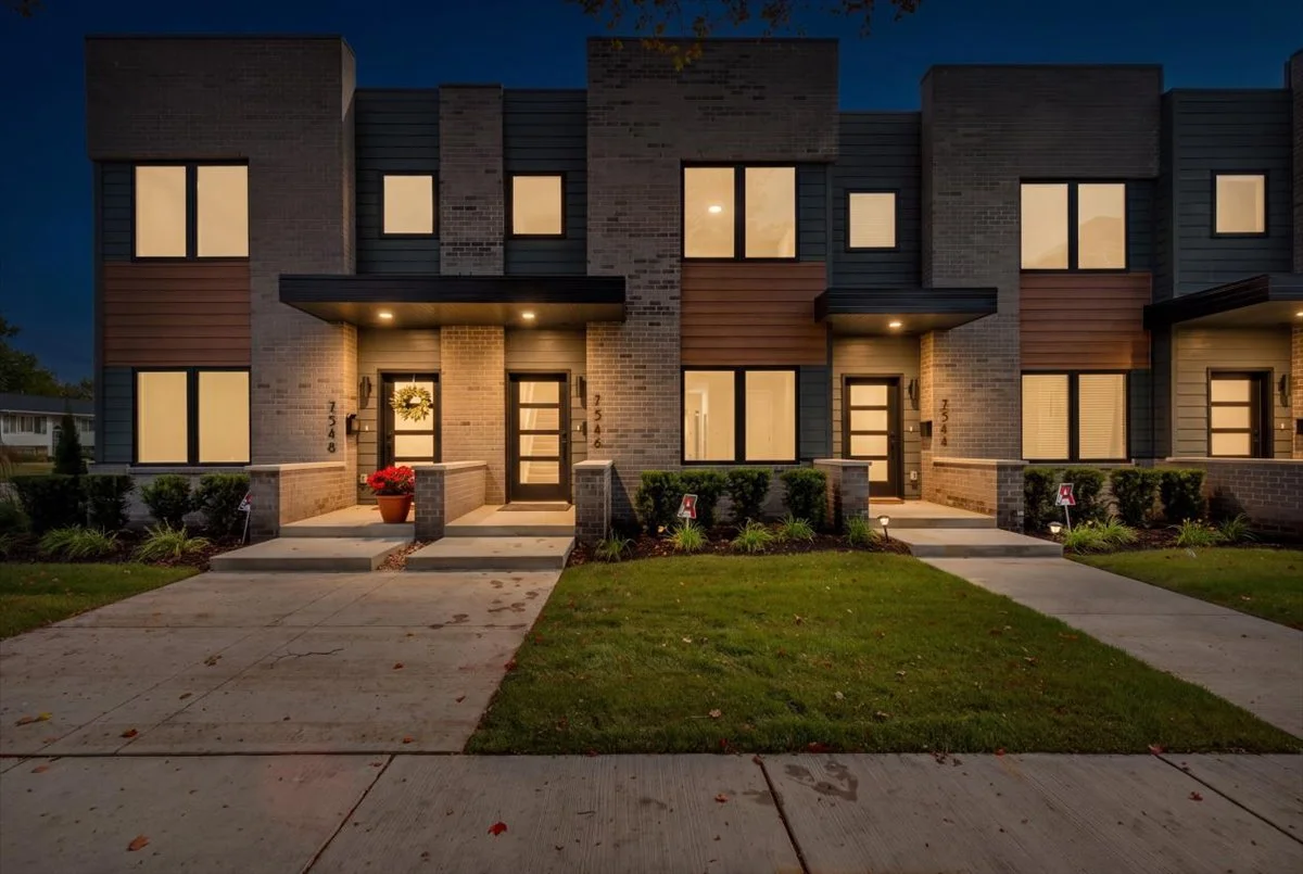 01-7546 Churchill St-1.jpg