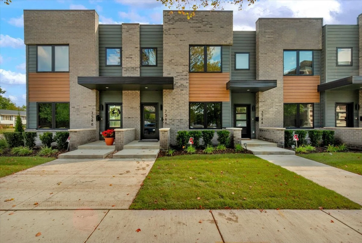 03-7546 Churchill St-2.jpg