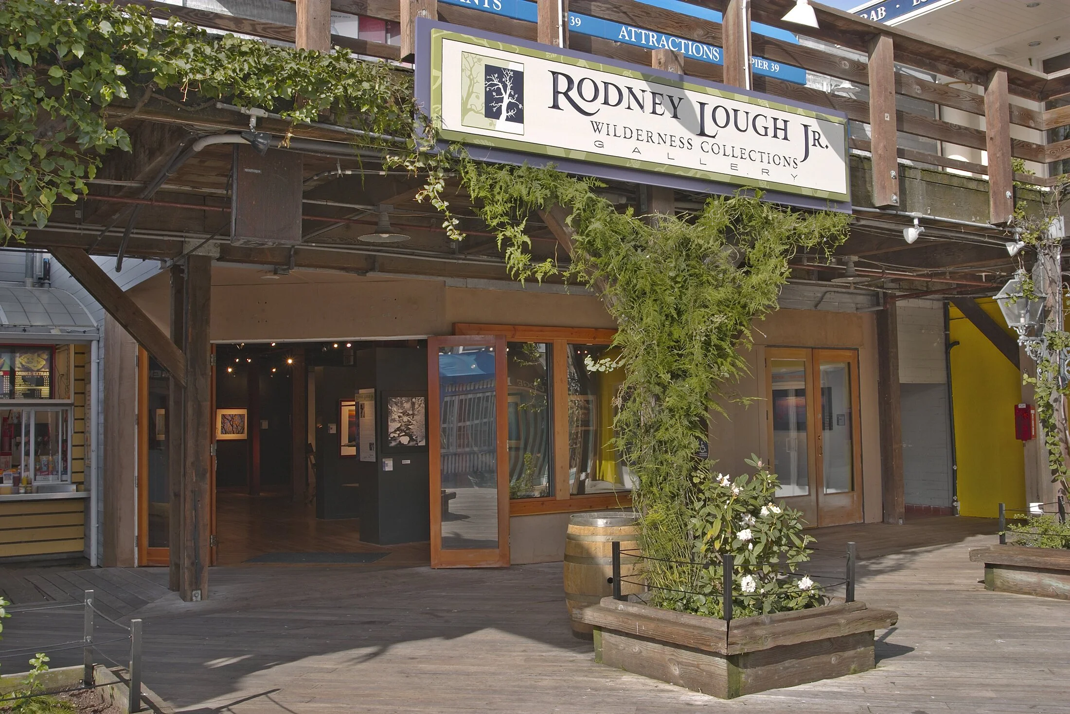 CRW_2383 2385.jpg