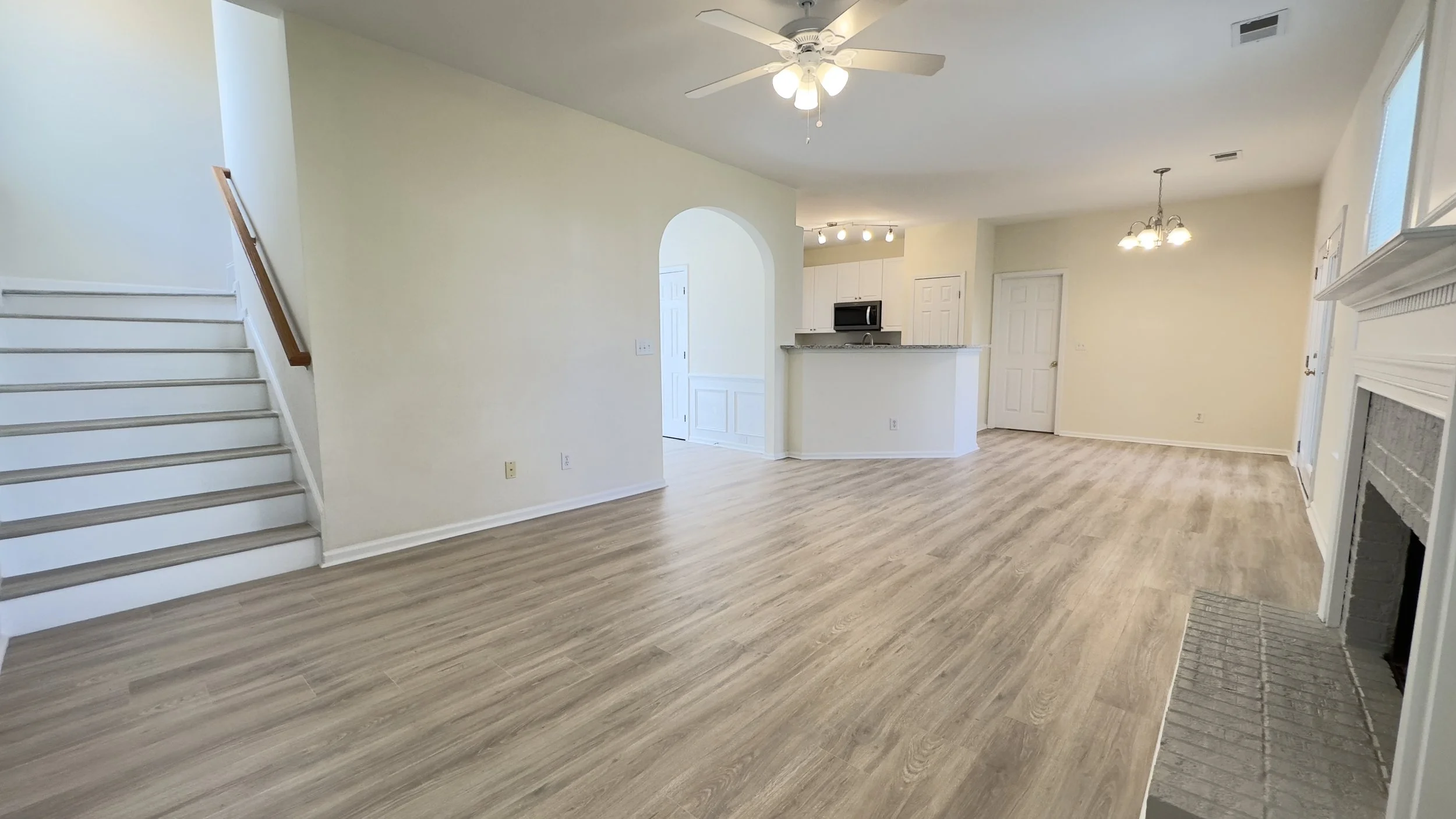 Living Room 2.jpeg