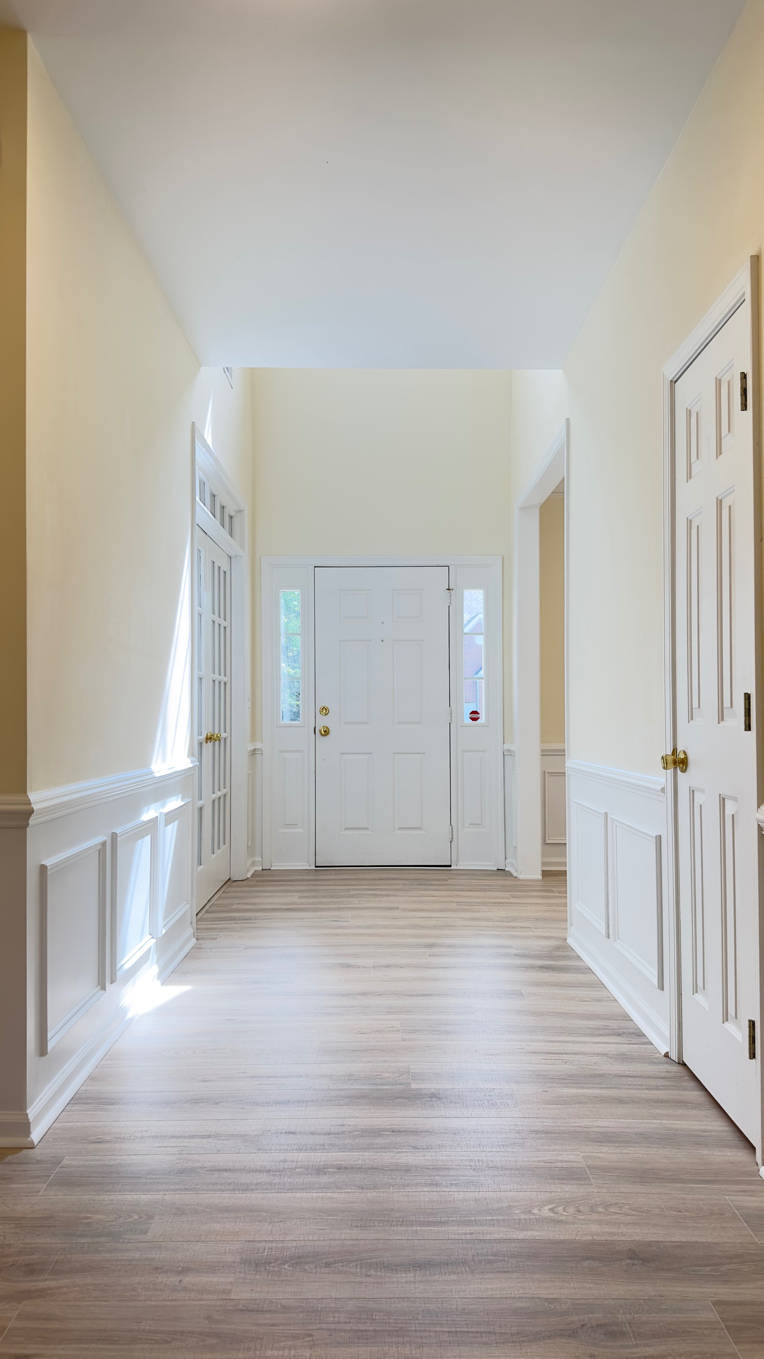 1st+Floor+Hallway.jpg