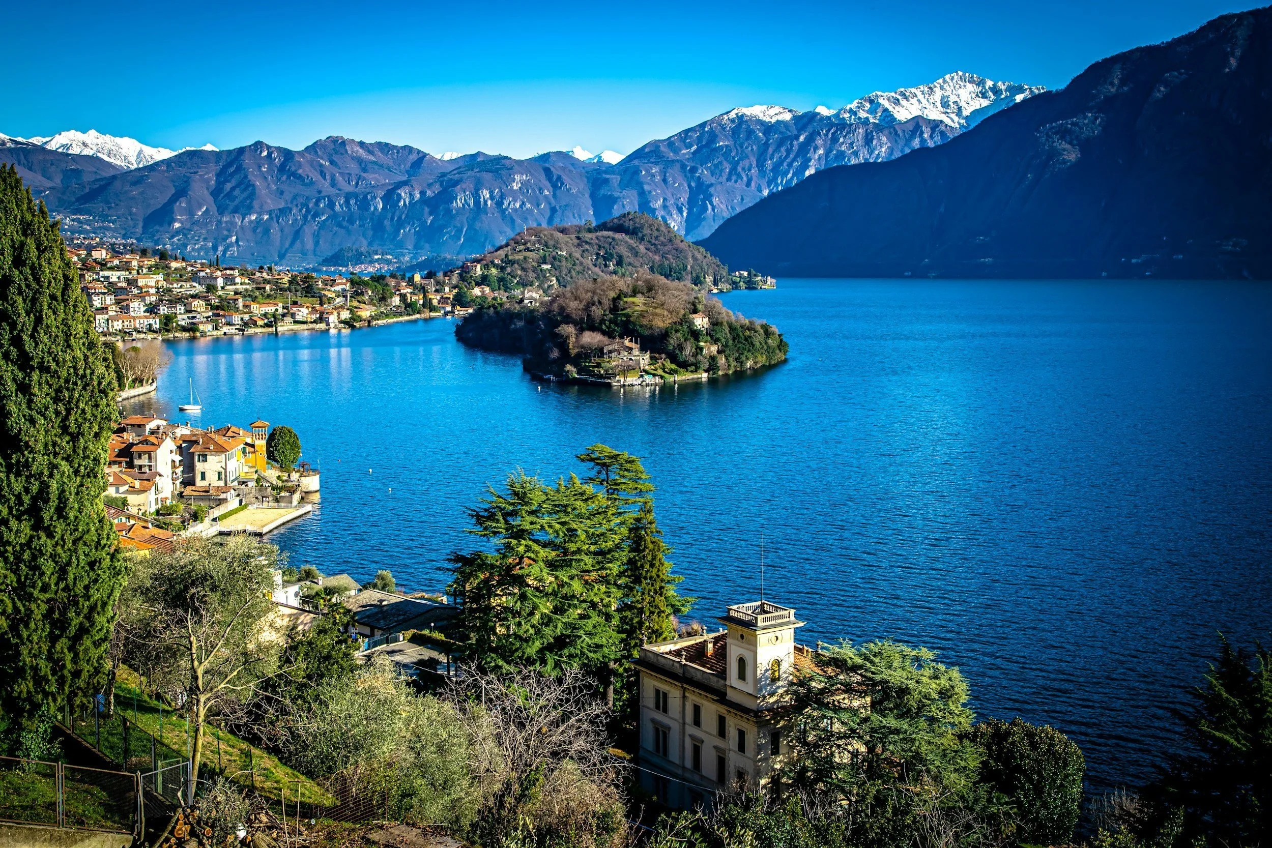 Lake Como Venetian Limousine - Full-Day Luxury Tour