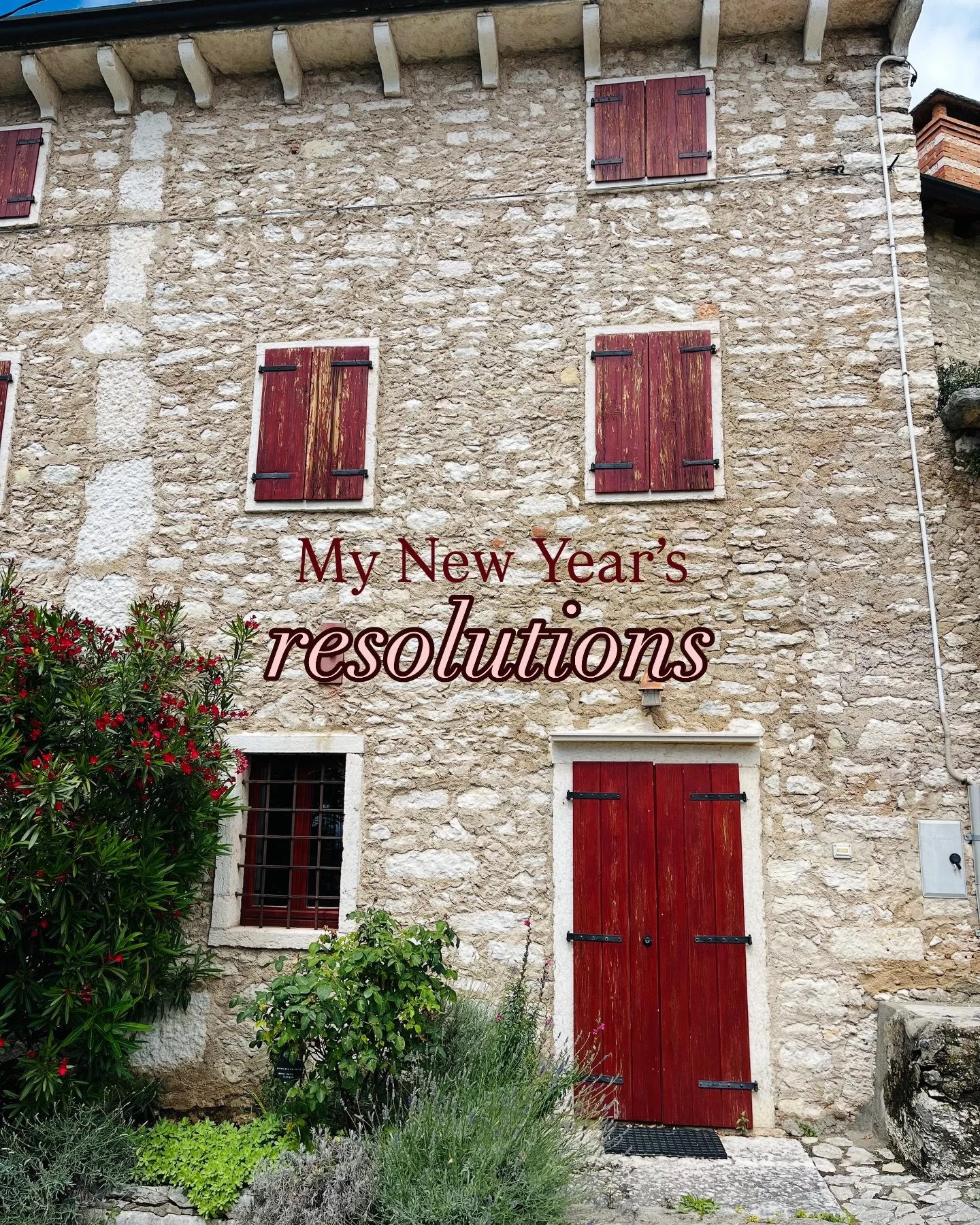 The way beauty is part of everyday life: art, architecture, even a simple coffee. 
Food made with love, tradition, and the best local ingredients. 
Slow moments in piazze where life happens naturally. 
Family, warmth, and the joy of sharing a table. 