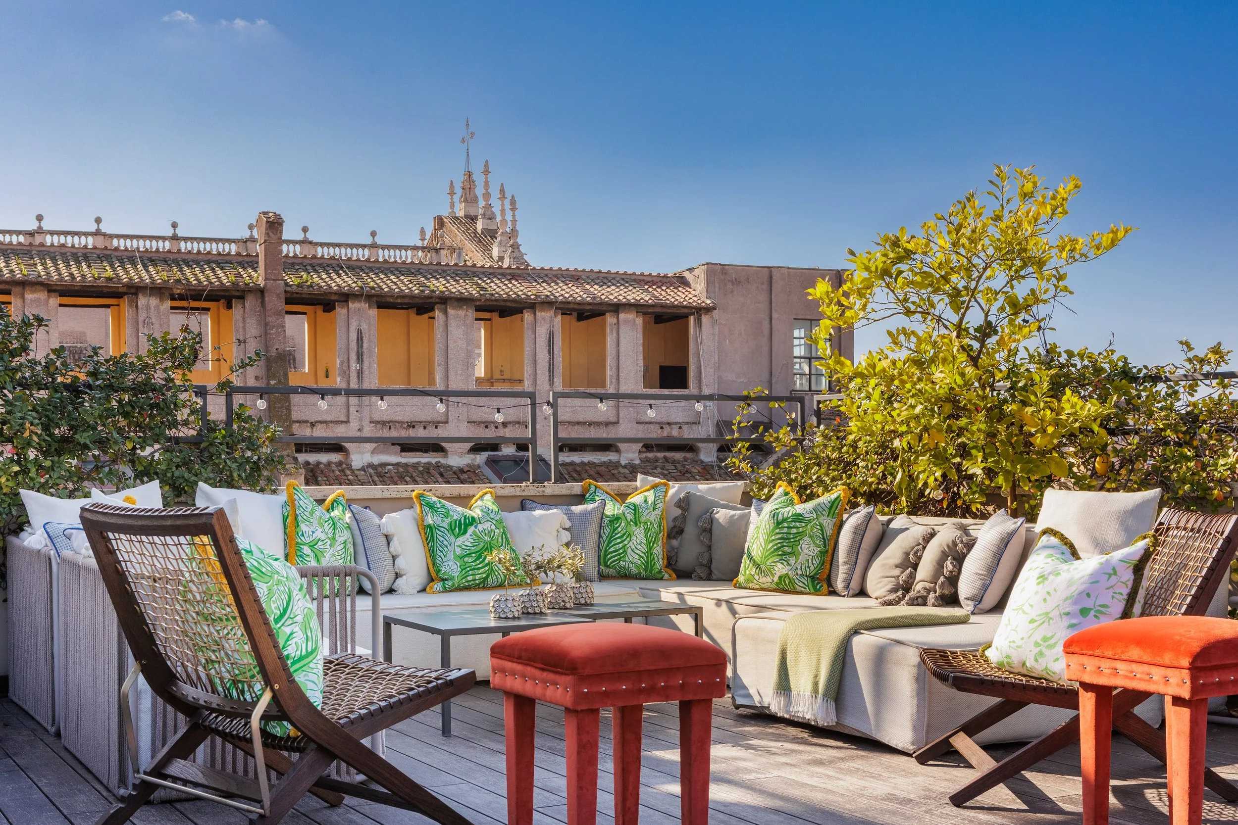 Singer Palace Terrace