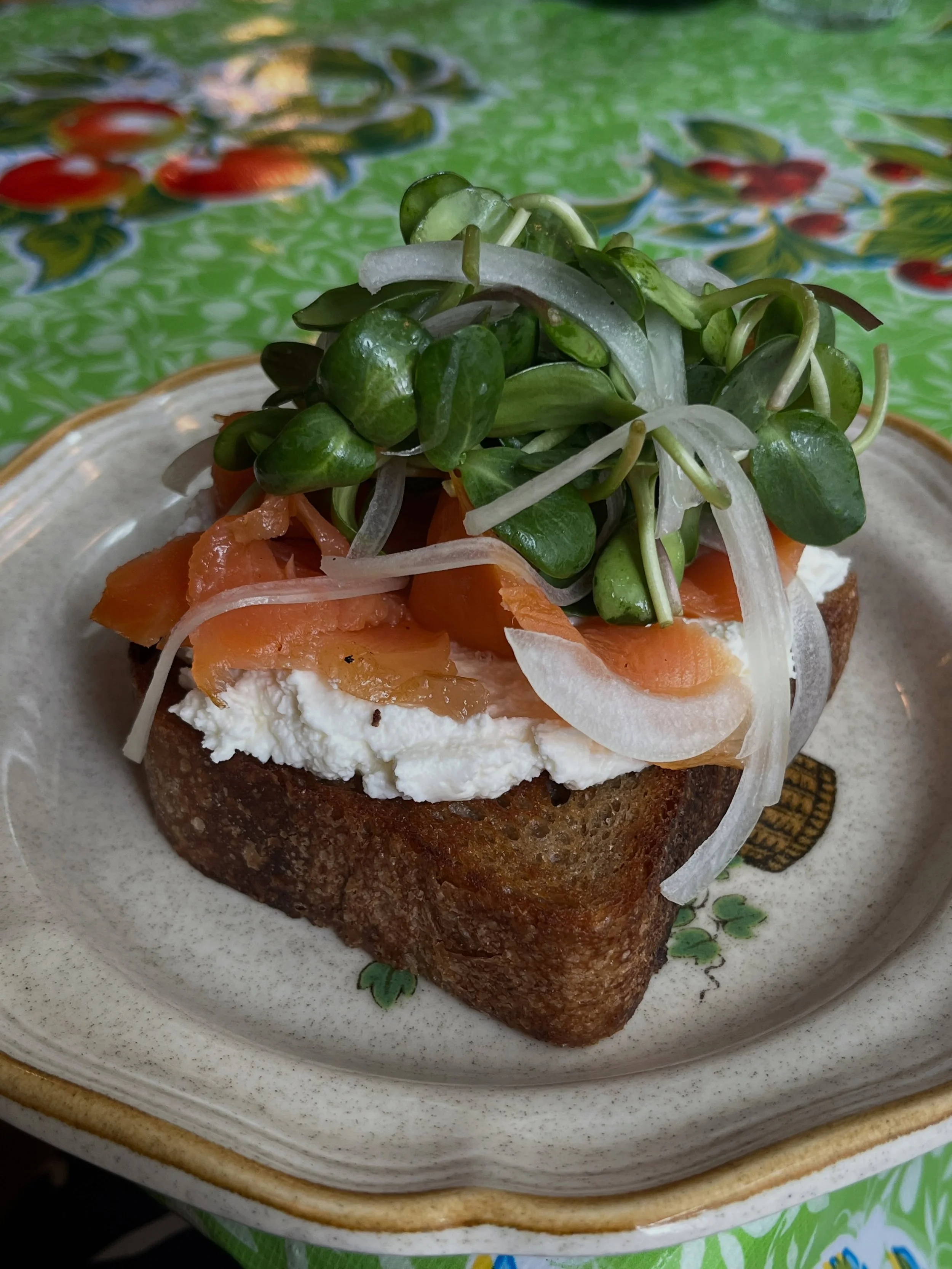 Looking for the perfect casual lunch plans? Hello!! We got you! Come see us for dumplings, piroshki, the best coupla sandwiches (our egg sammy AND the Red October), salads, bowls, CAVIAR, and cocktails if you want em!!&nbsp;

This is our Steelhead Bu