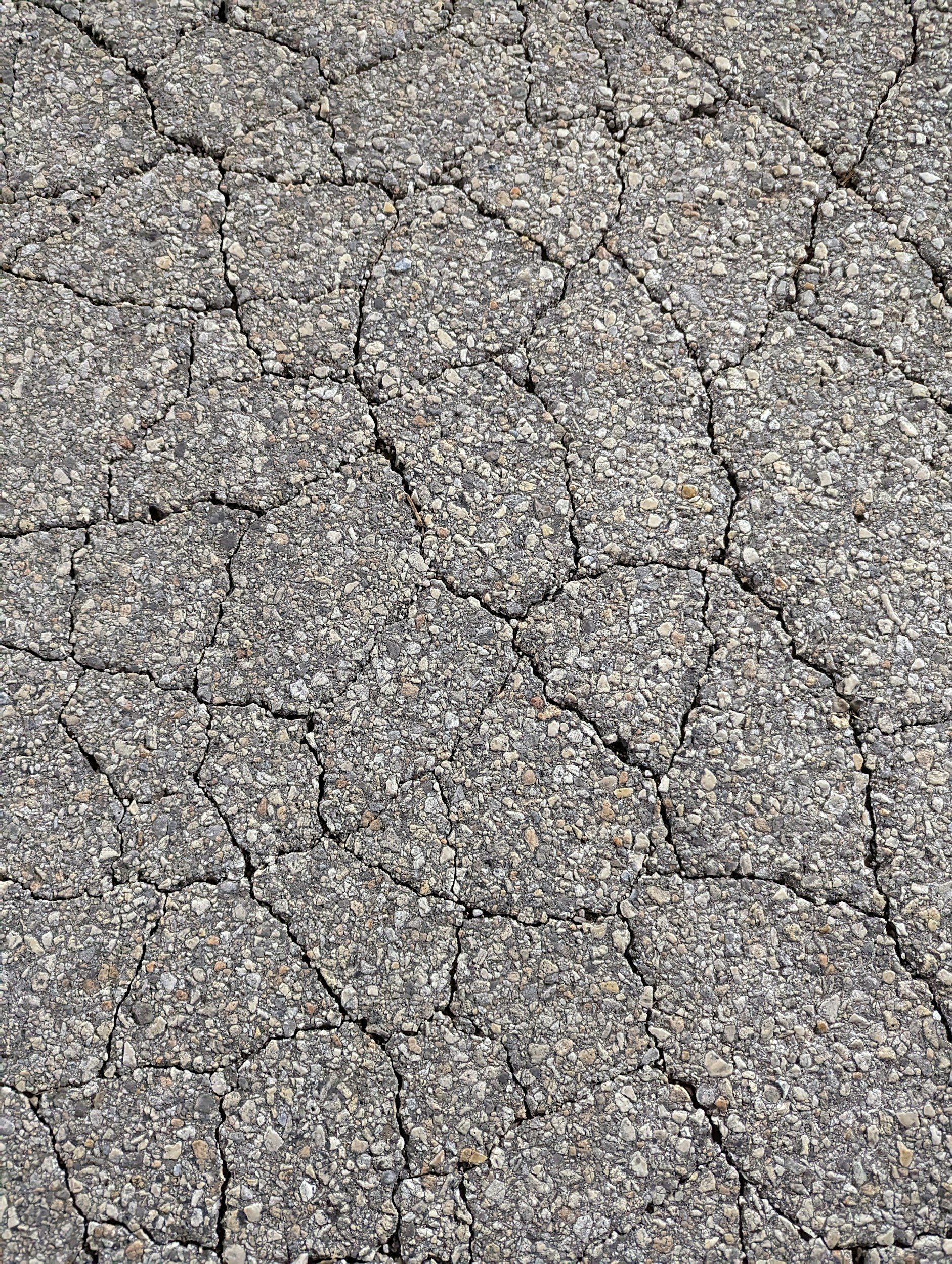 6 Mistakes That Can Shorten the Life of Your Asphalt Driveway
