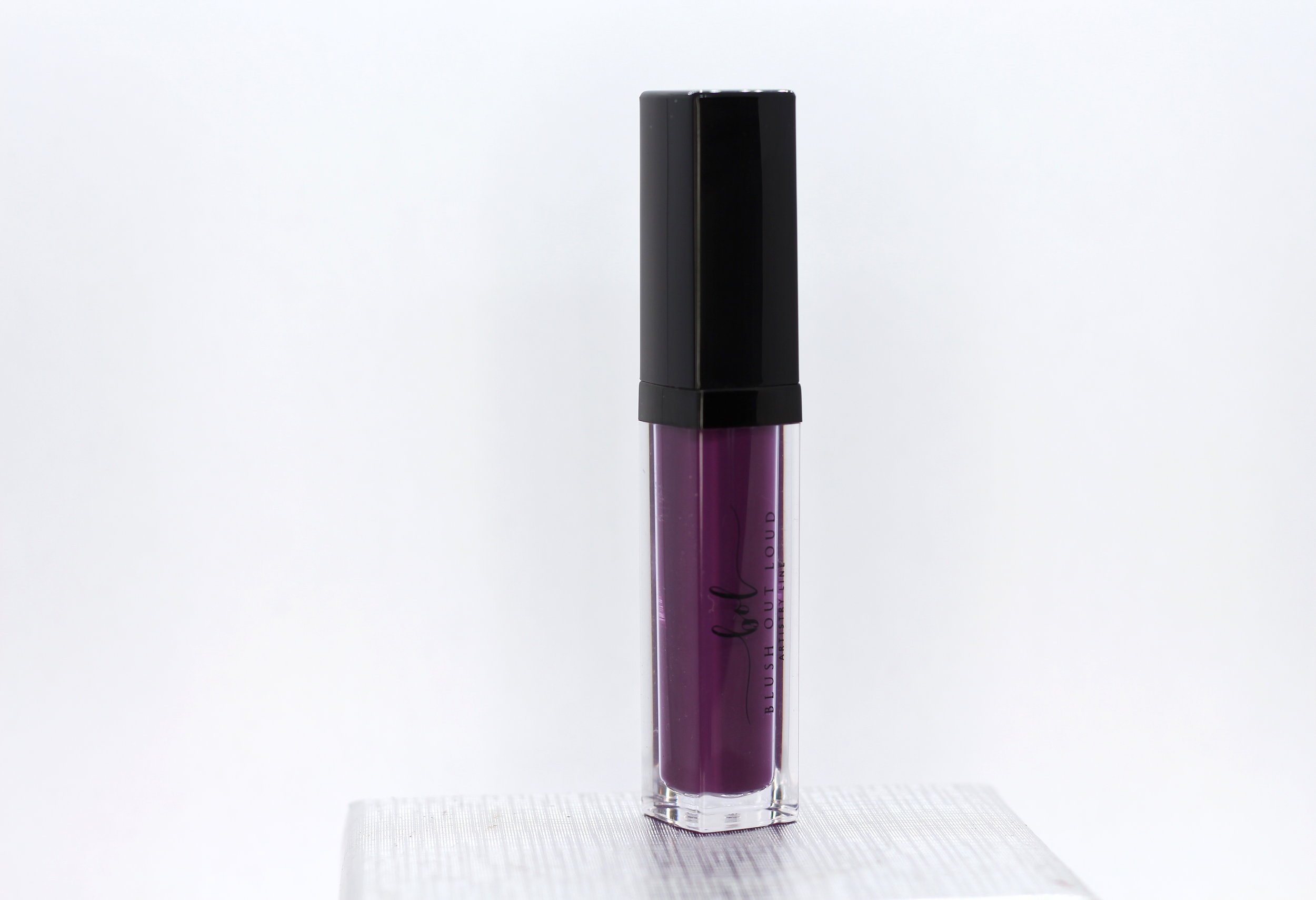 Velvet Matte Liquid Lip in Kiki