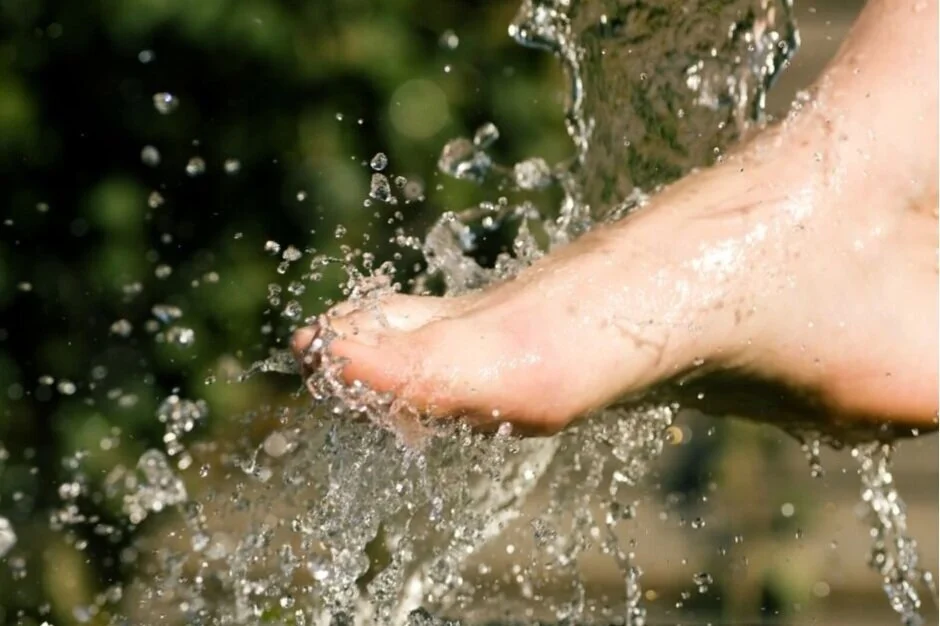 fuss-waschen.jpg
