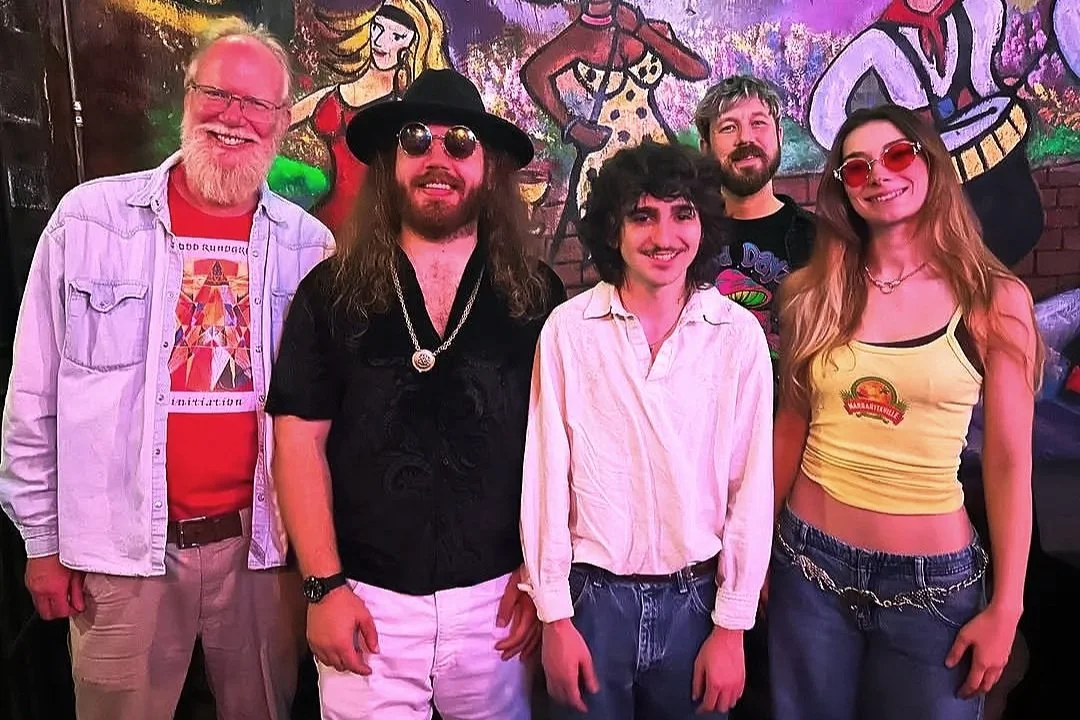 Mother Ruckus 