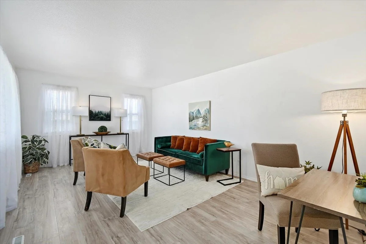 04-2023-05-23 22.03.22.jpg