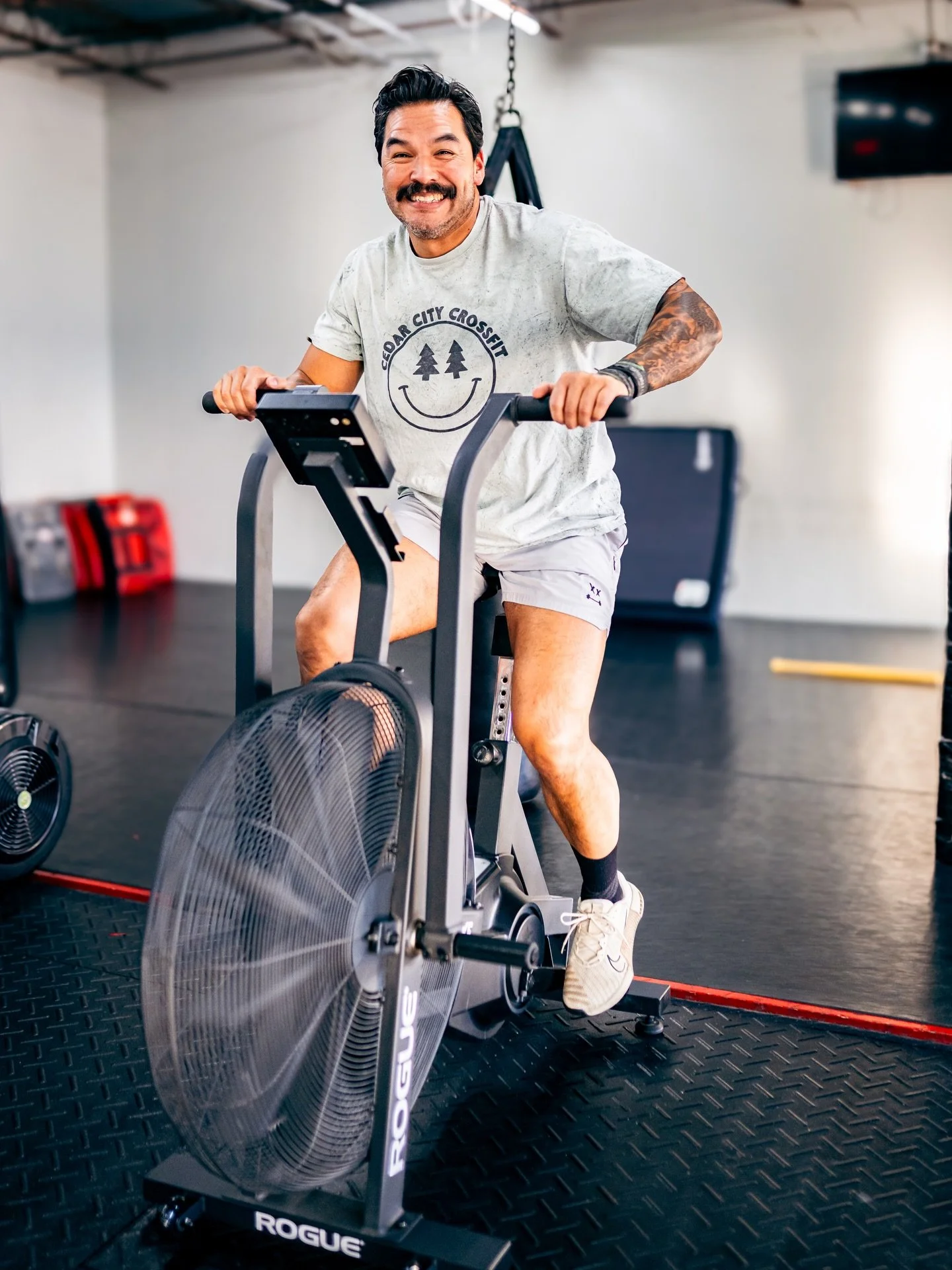 A day in the gym is a good day. 

What are you waiting for? Come in for a 3 day free trial and try it for yourself! Comment TRIAL and we will send you the link! 🔗 

📸: @dclark_media