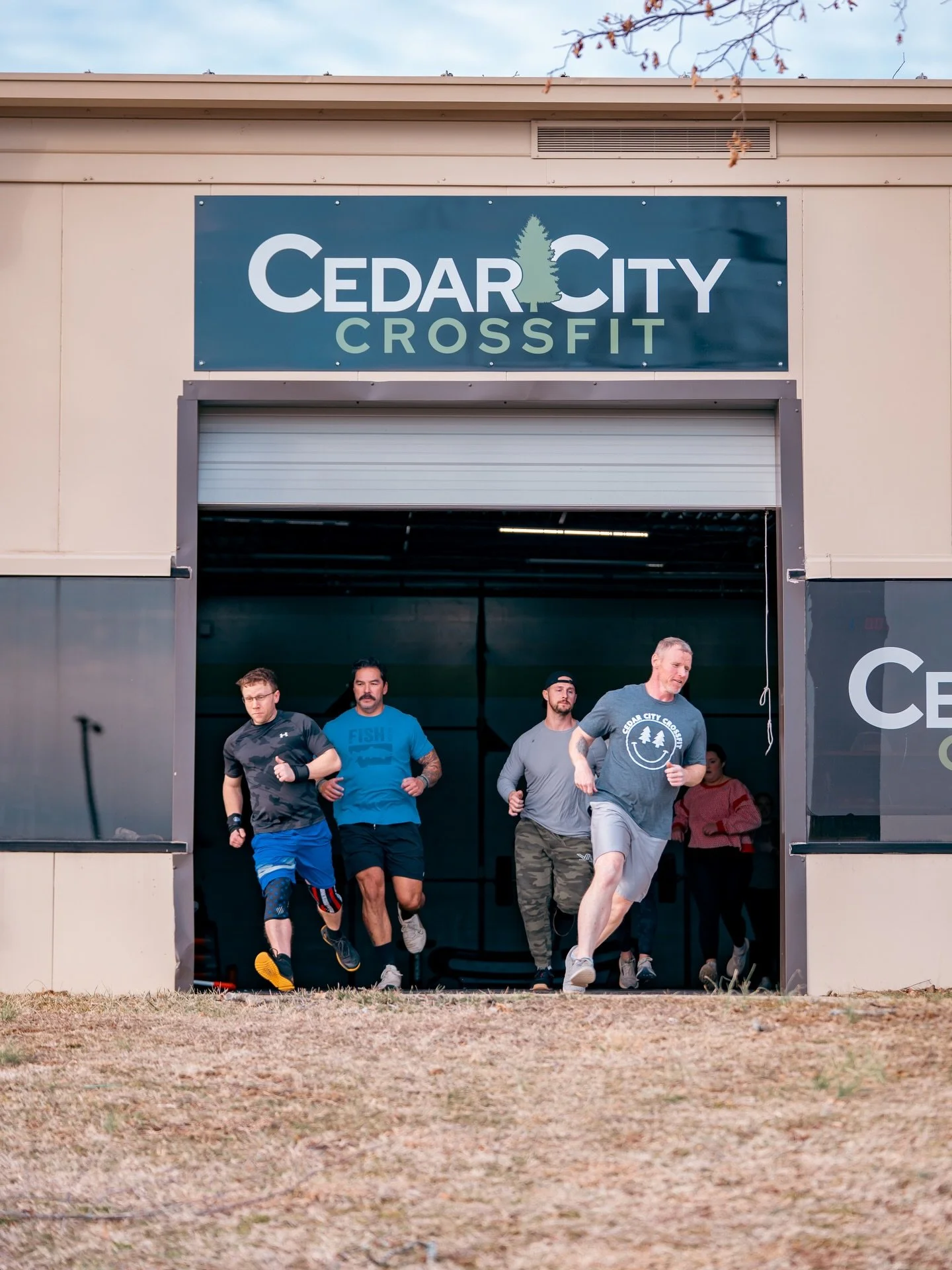 It&rsquo;s officially running weather and we&rsquo;re here for it! 🏃&zwj;♂️ 🏃&zwj;♀️

📸: @dclark_media