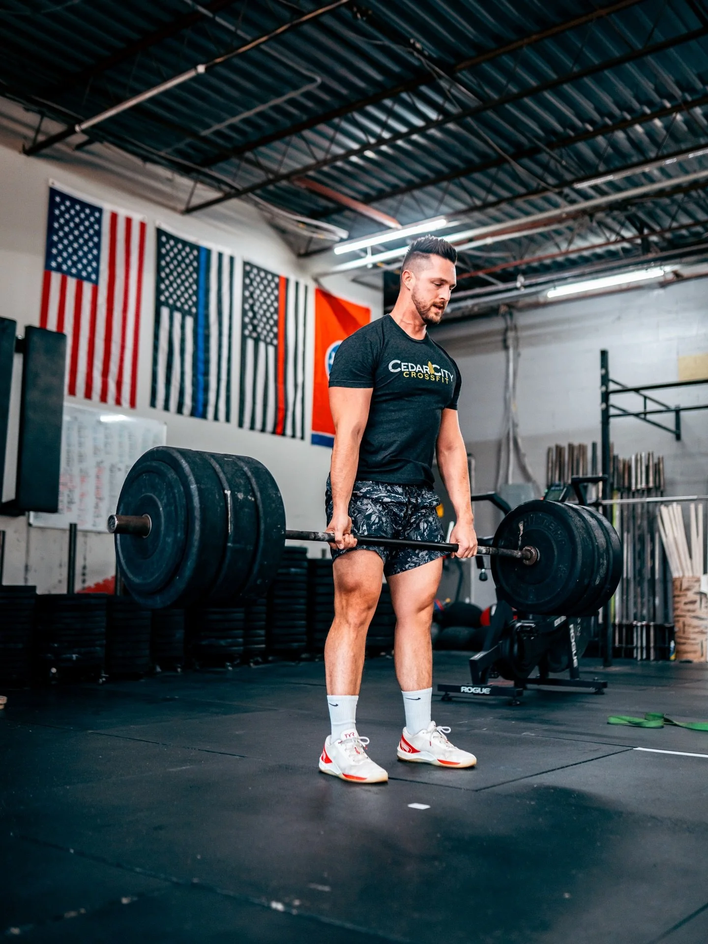 That weight isn&rsquo;t going to pick up itself&hellip;

📸: @dclark_media