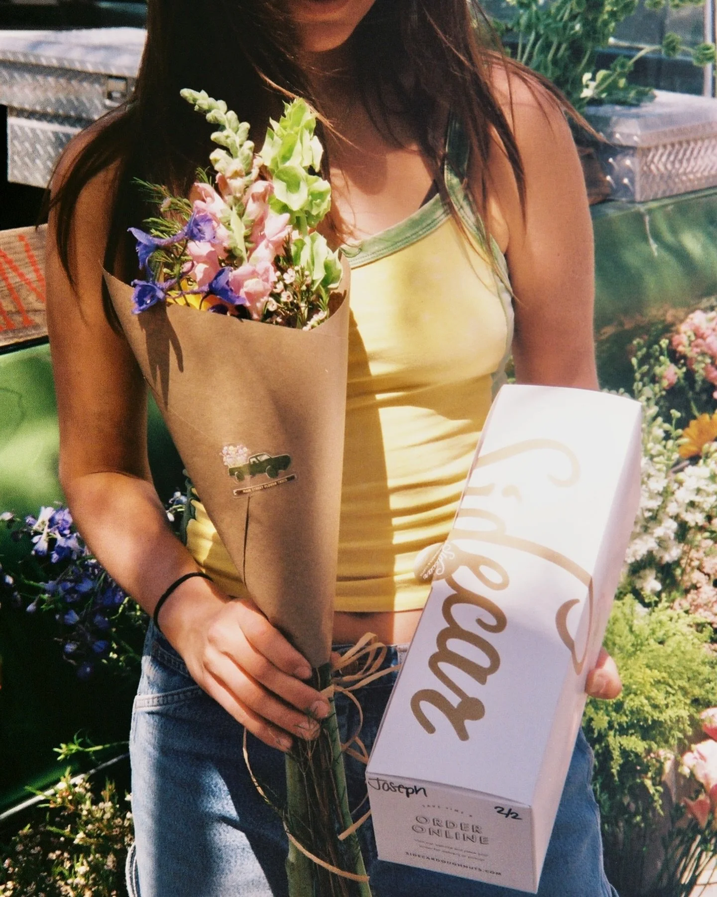 SATURDAY at @sidecardoughnuts in Pasadena!!! I&rsquo;ll be giving away free mini bouquets to everyone who buys a custom 6-pack of doughnuts 😍🍩💐 FUN! 8-10am or until the flowers are all gone, see you then!!!