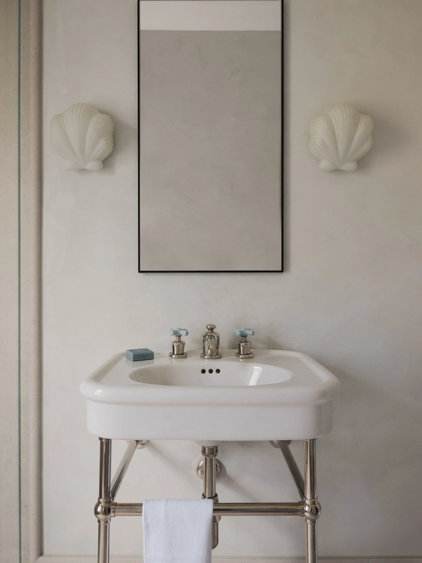 Coastal cues #prosperprojects 

Designer @oliviagiangrasso 
Photographer @dave_wheeler