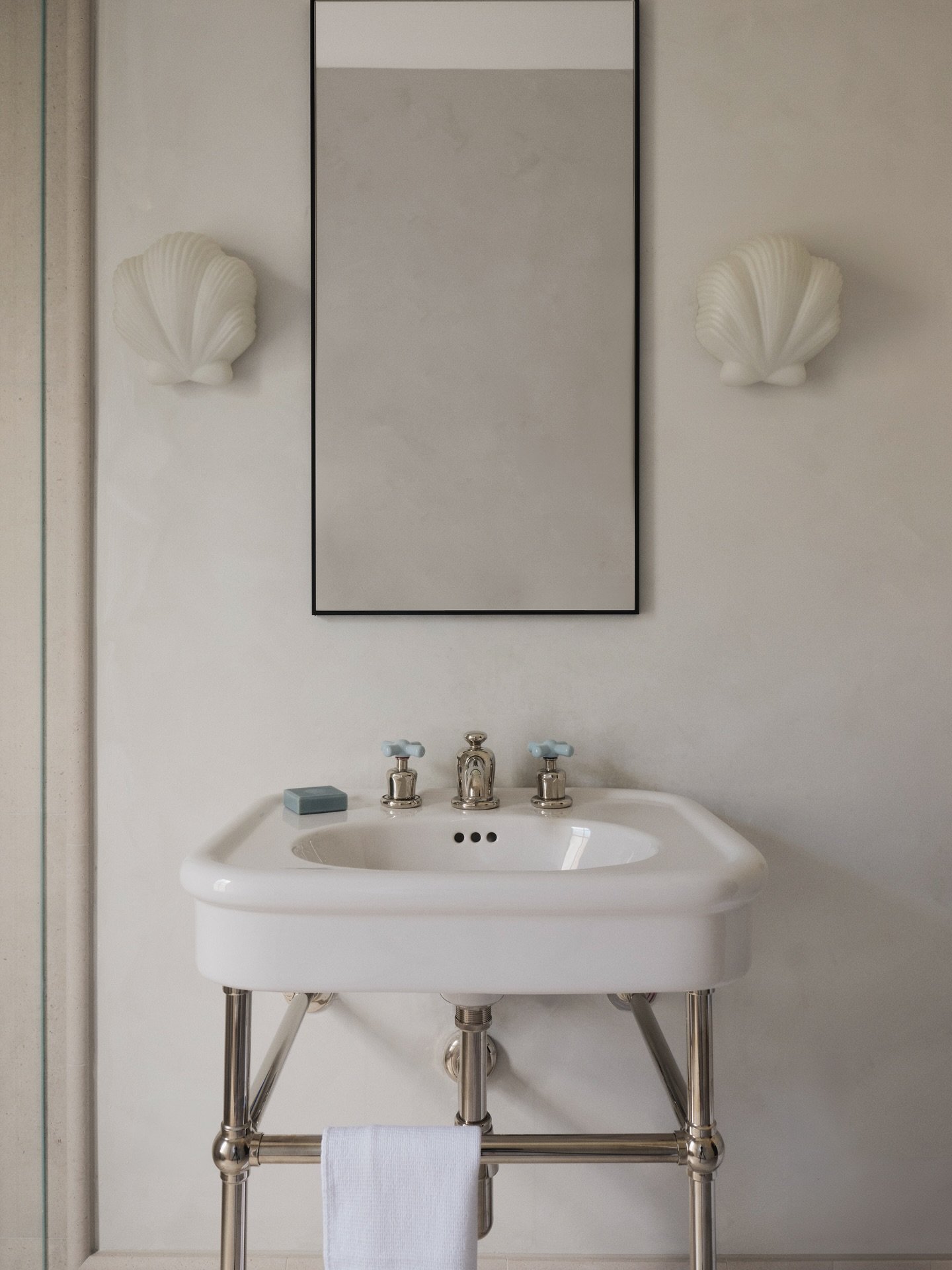 Coastal cues #prosperprojects 

Designer @oliviagiangrasso 
Photographer @dave_wheeler