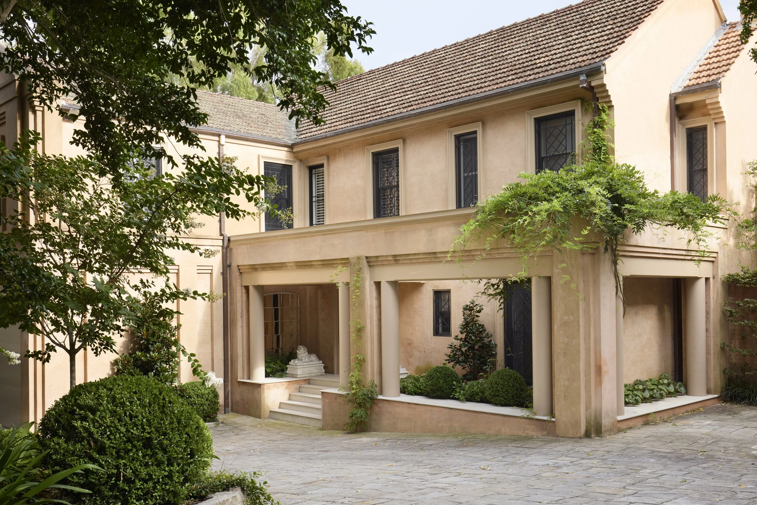 M.M.D-Ginaghulla 42 2.jpg