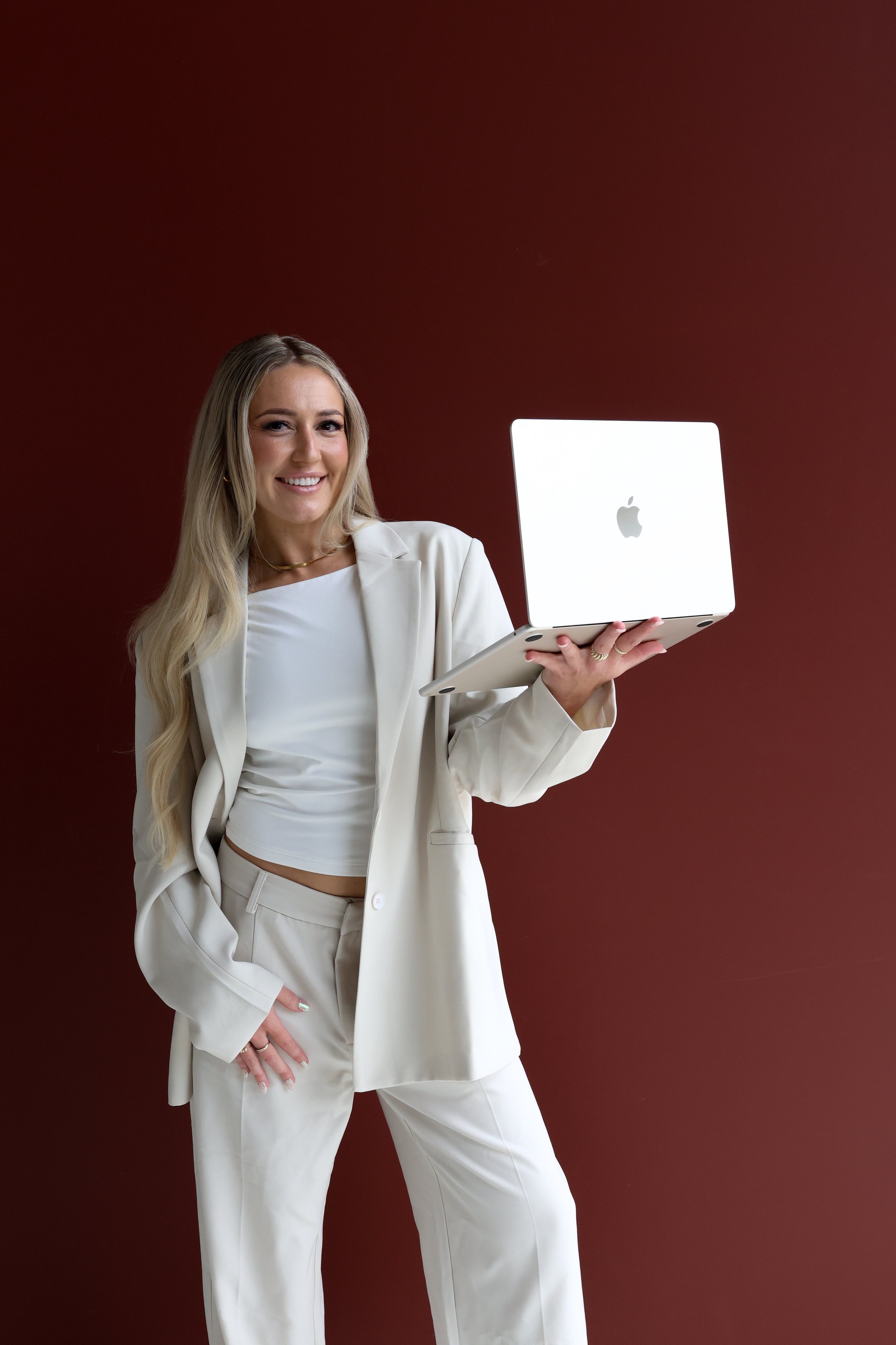 Enrol into Online Tooth Gem Course with a Dental Professional