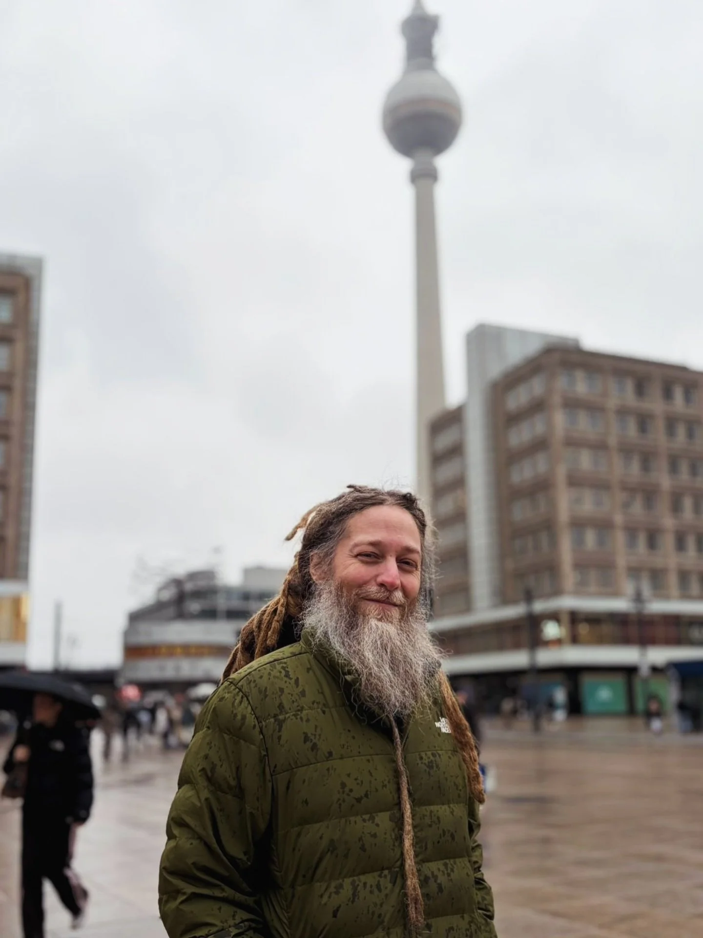 Unko Mike inna Berlin. 7 more shows left on this mystical run through Europe and UK. Who&rsquo;s coming out to one of these last shows?

13.02  LARK, Berlin - DE
14.02  Neues Schaupsiel, Leipzig - DE
15.02  Cargo Gallery, Prague - CZ
18.02  B72, Vien