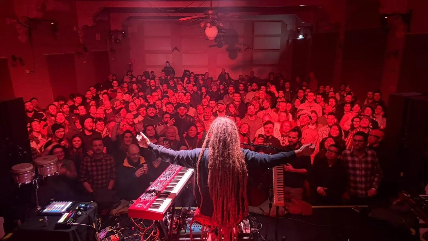 What an epic way to end the tour tonight in Italy. It was my first time here and now I know it is a must to come back every time I come to Europe. What an energy, what a vibe!!!!
I&rsquo;m sitting here on the floor in the Milan airport, waiting for t