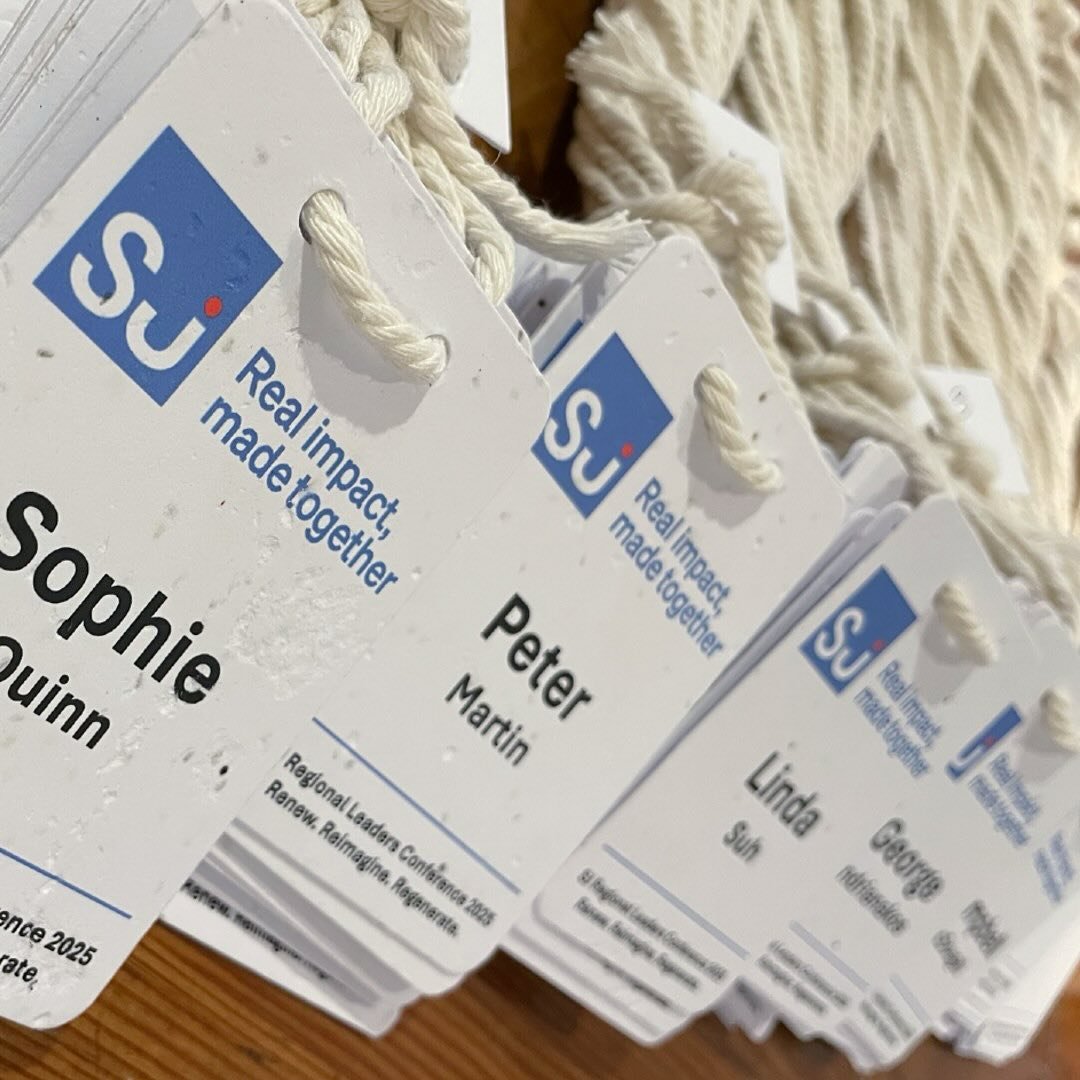 This order of name badges won&rsquo;t outlive you like plastic pouches and polyester lanyards &hellip; after the event, they bow out gracefully and grow into wildflowers. Now that&rsquo;s a send-off 🌸

#PlantMe #EcoFriendlyEvents #TerraTag&rdquo;