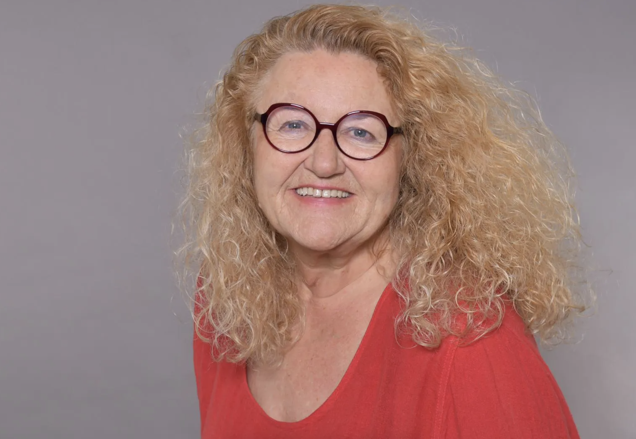 Dr. (UCN) Marita Hoffmann-Durben – 2. Vorsitzende Portrait von Dr. (UCN) Marita Hoffmann-Durben, 2. Vorsitzende bei YED BE YED