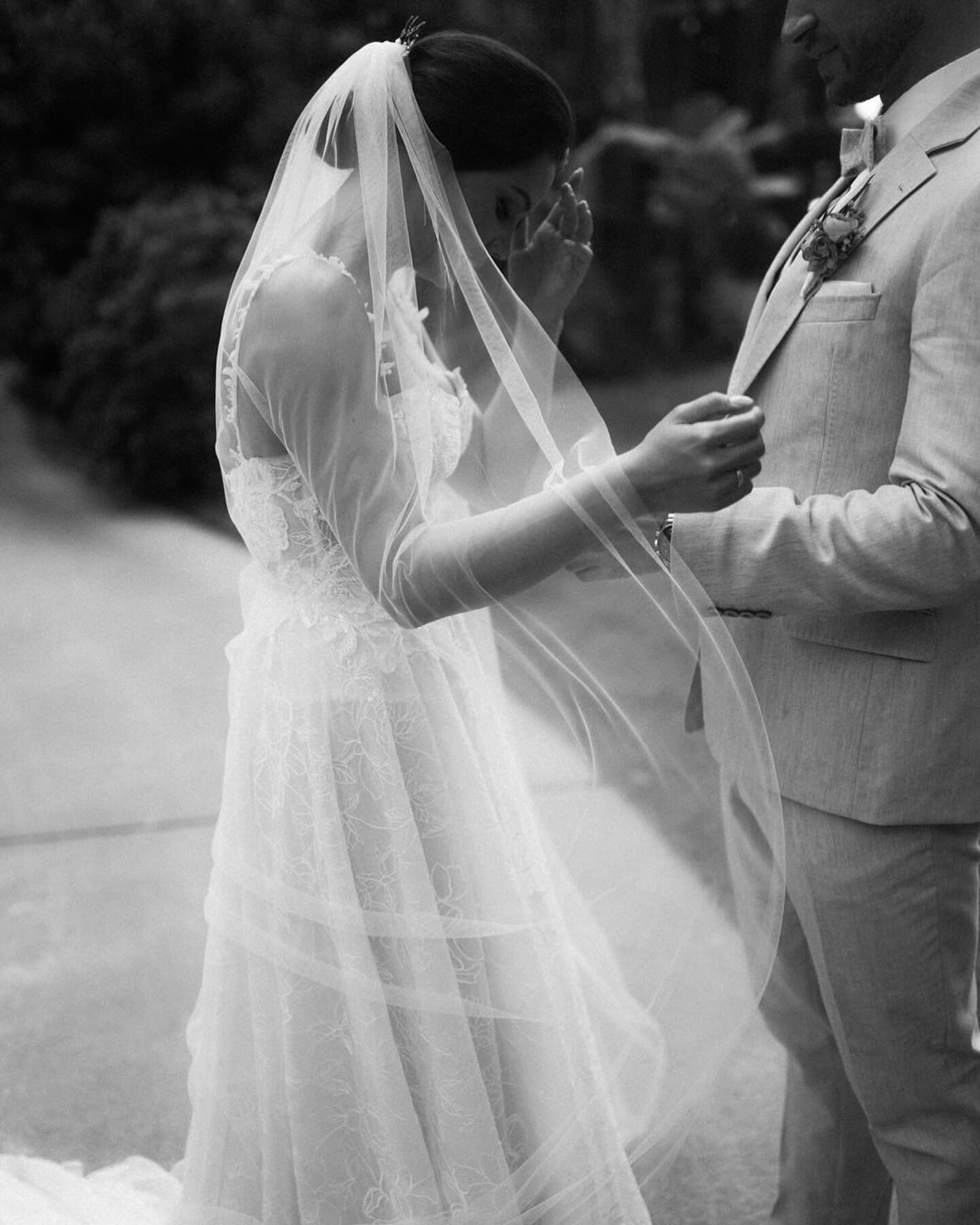 There is always a vibe when I think about Phuket&hellip; 
Mesmerizing wedding of Patricia &amp; David! @paetcaet 
@phuket_wedding_planner
@renaissancephuket 
#landofsmiles🇹🇭 
#phuketwedding 
#phuketweddingplanner 
#phuketweddingphotographer 
#phuke