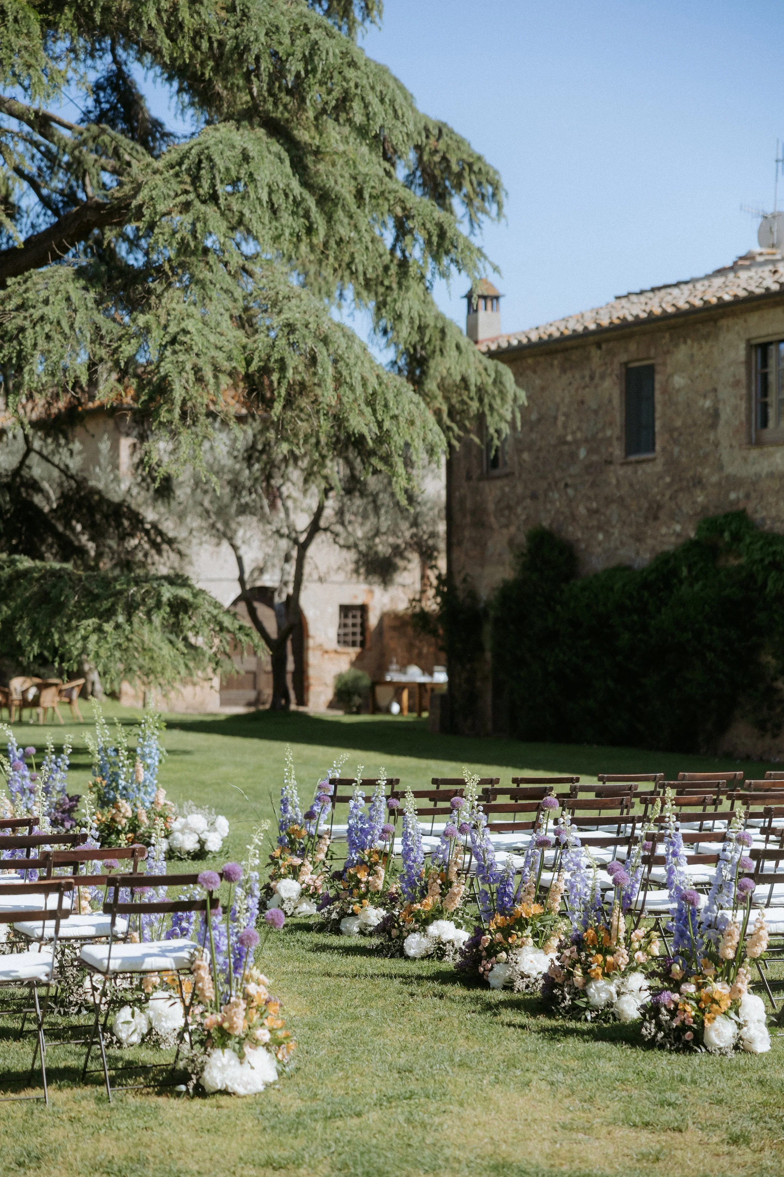 Allie Garrette Wedding in Tuscany_GET READY_230-6D4A7723.JPG