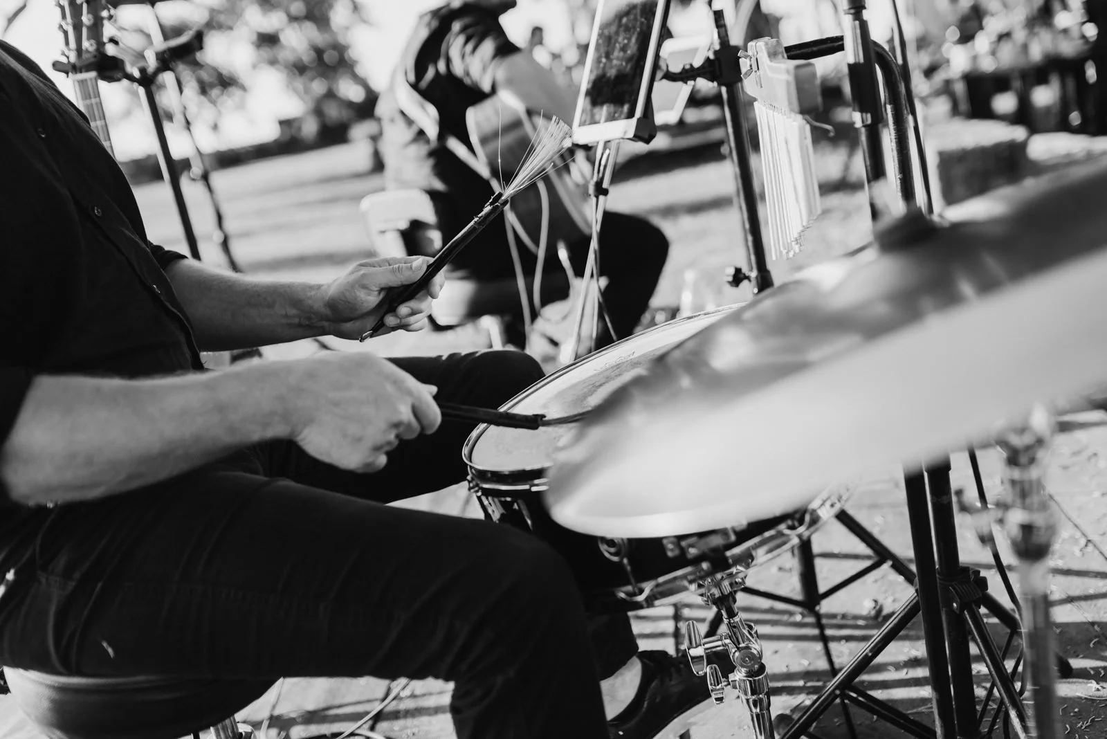 Akira Manera official acoustic duo live performance on stage Italy