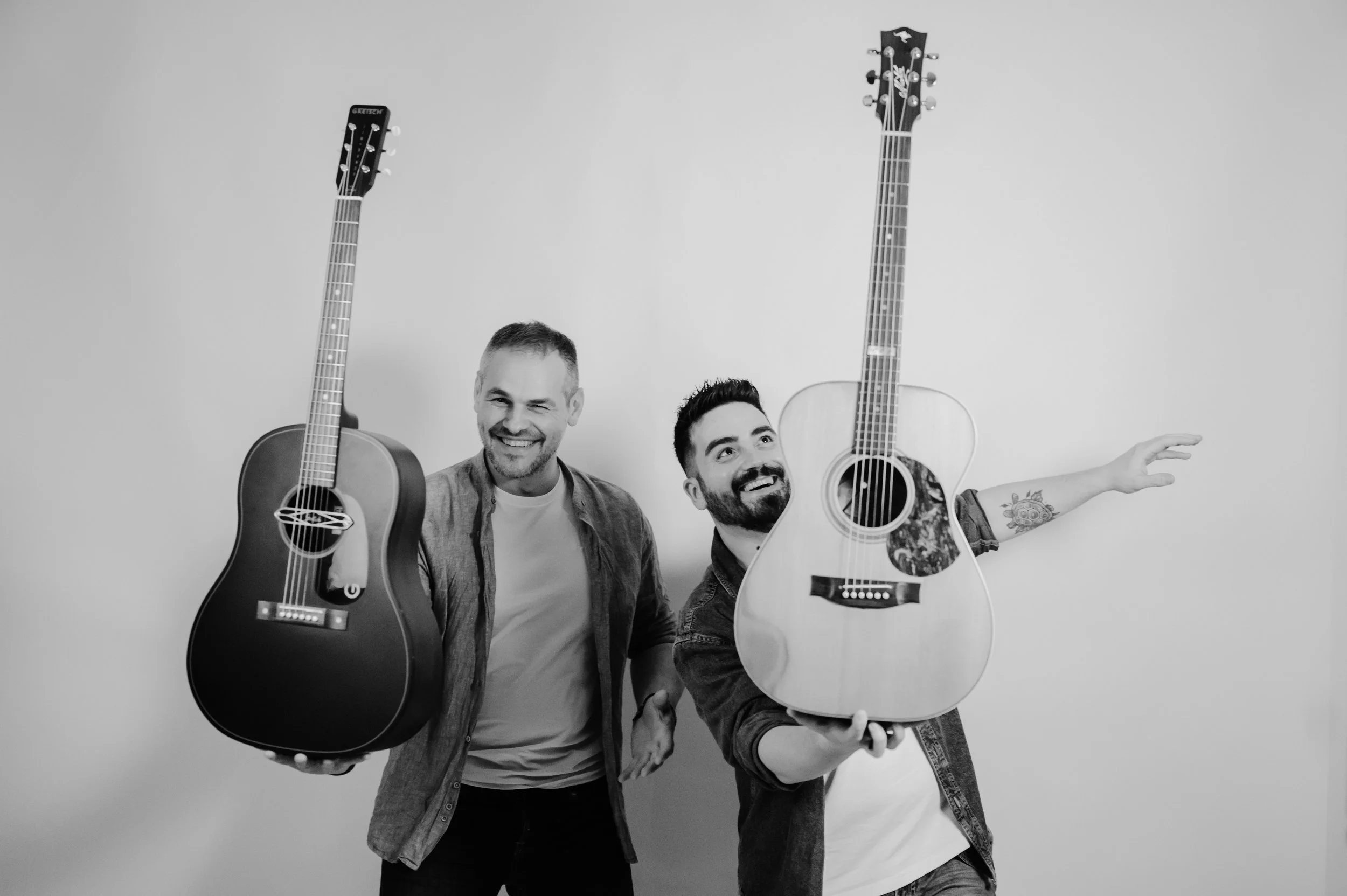 Akira Manera acoustic duo studio portraits by Letizia Maccarini photography