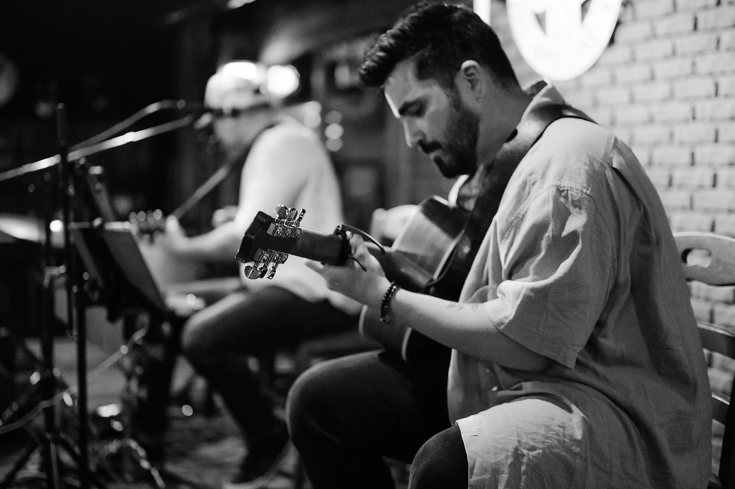 Akira Manera professional acoustic band for luxury destination wedding Italy