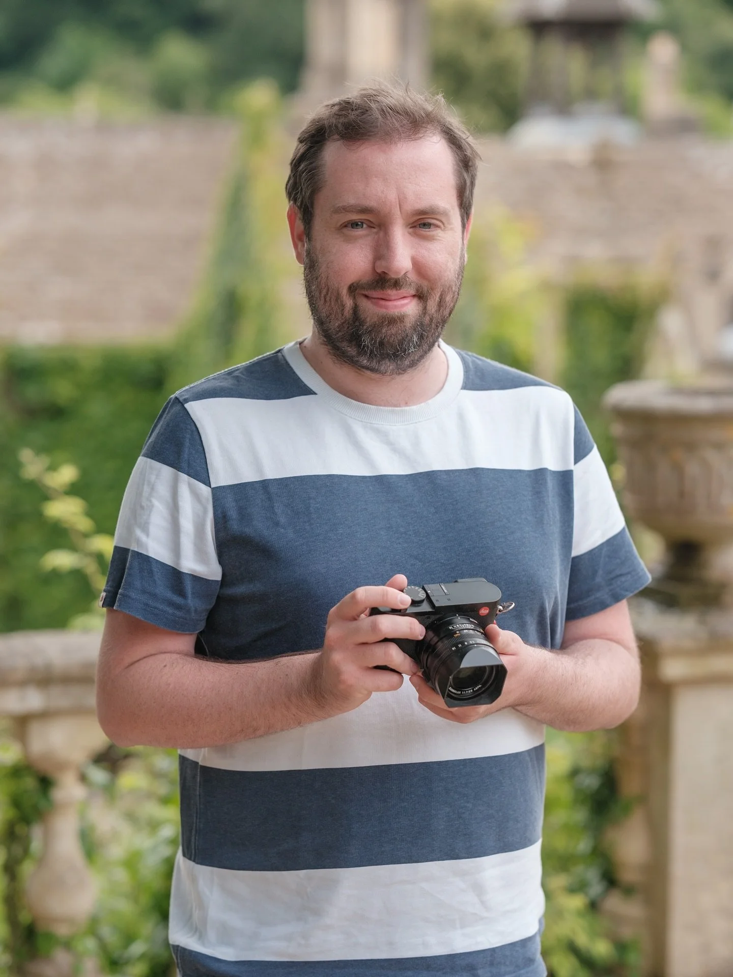 Hello 

I&rsquo;m James and I&rsquo;m a wedding photographer/ filmmaker based in the Cotswolds. I started shooting weddings after finishing uni and haven&rsquo;t looked back! I love everything about documenting weddings and creating photos and films 