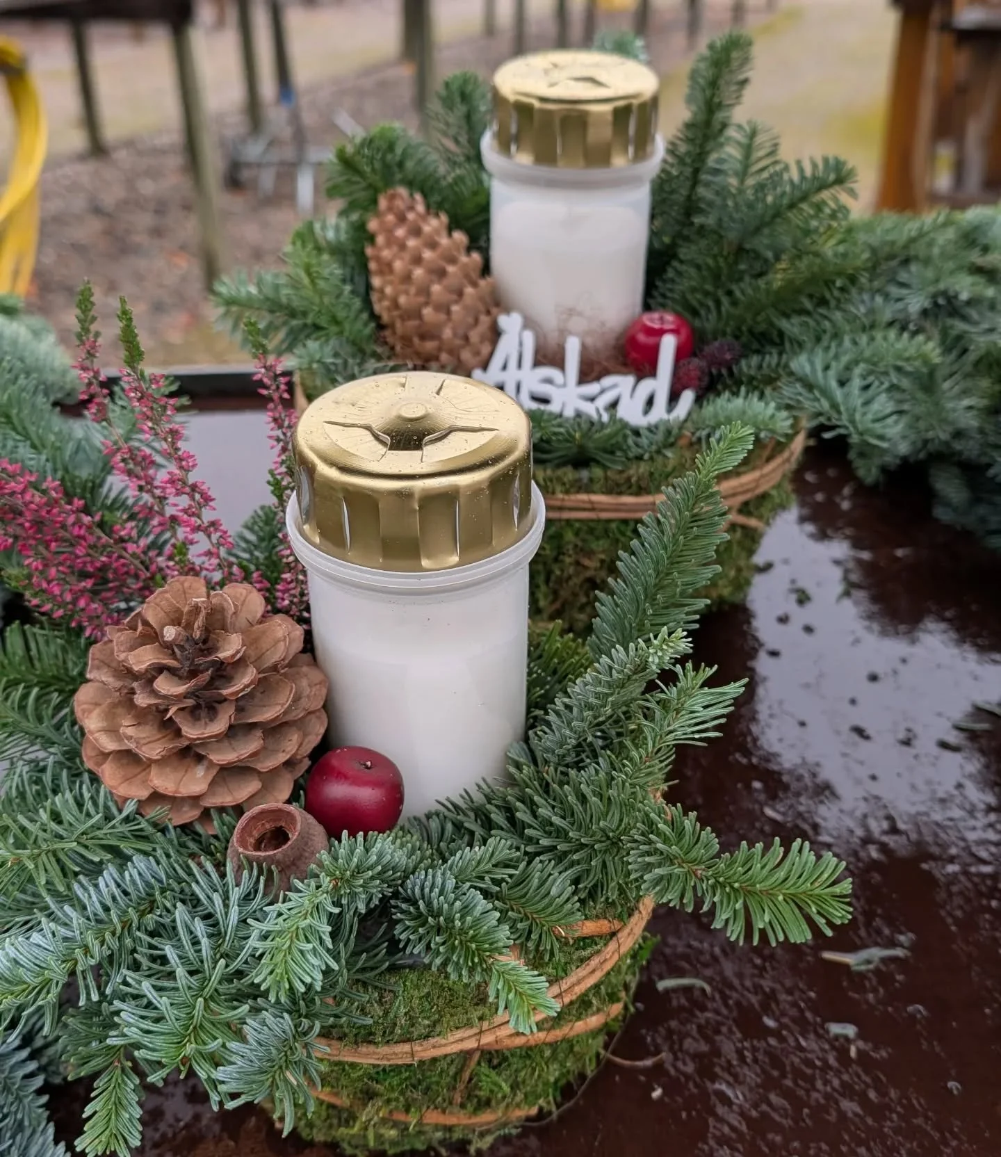 🍂 &Ouml;PPETTIDER ALLA HELGONA-HELGEN 🍂

TORSDAG 30/10: 8.30-17.30
FREDAG 31/10: 8.30-17.30
L&Ouml;RDAG 1/11: ST&Auml;NGT

Butiken &auml;r full av vackra dekorationer, ljus och lyktor i alla m&ouml;jliga varianter att pryda graven med till helgen. 