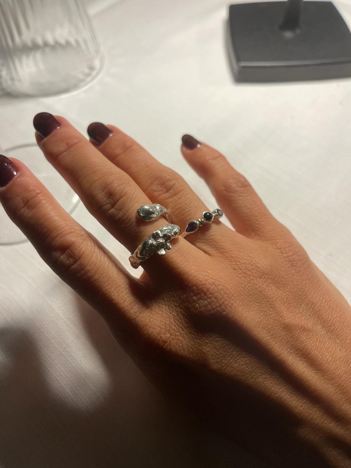 Mia ring BJG24MRG 06-hand.jpeg