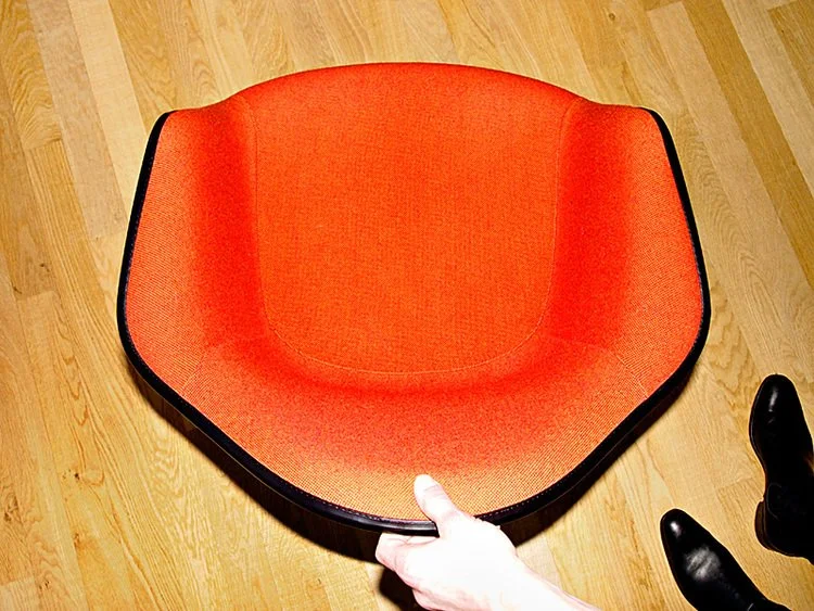 11_milokellervitra1112.jpg