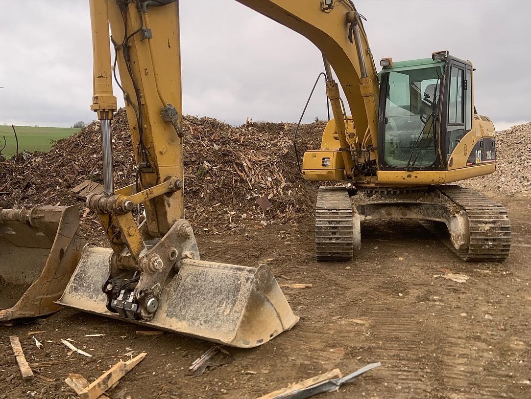 Changement de l attache Morin hydraulique sur cette cat