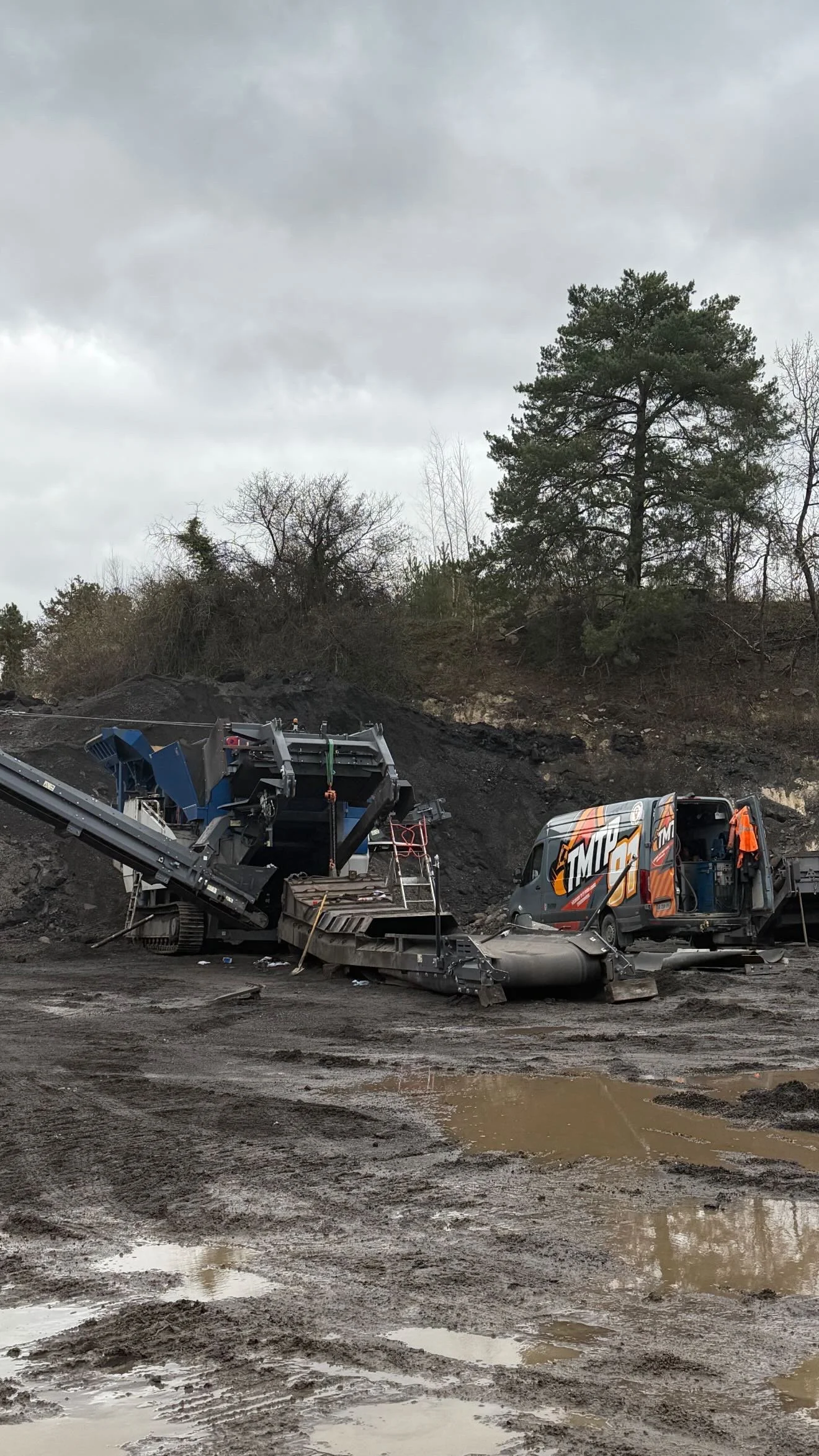 Dépannage et réparation d'engins de chantier.JPG