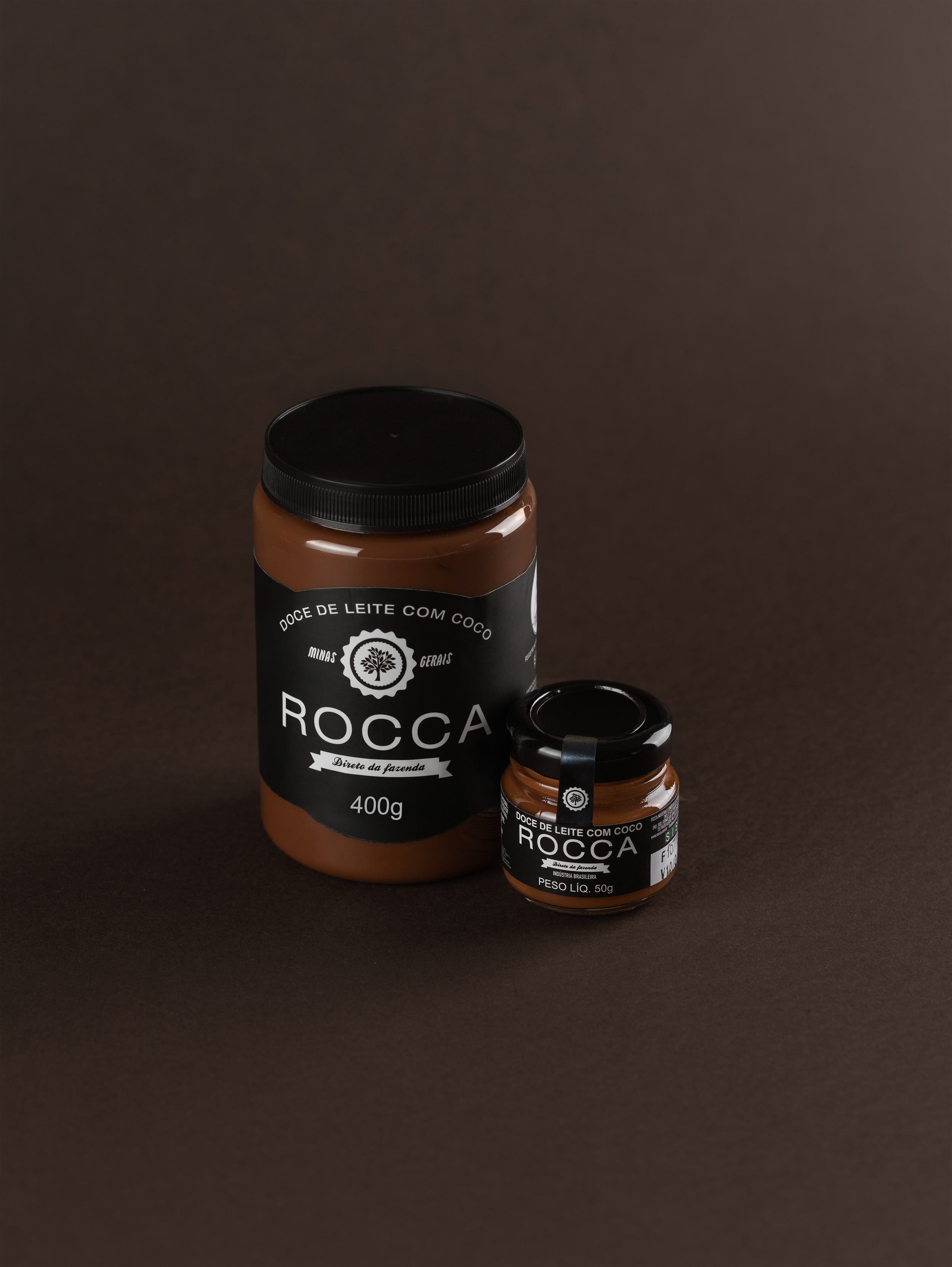 Potes sabor coco em todas as versões: 400g e 50g.