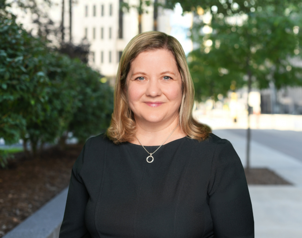 Headshot of Kim Donat