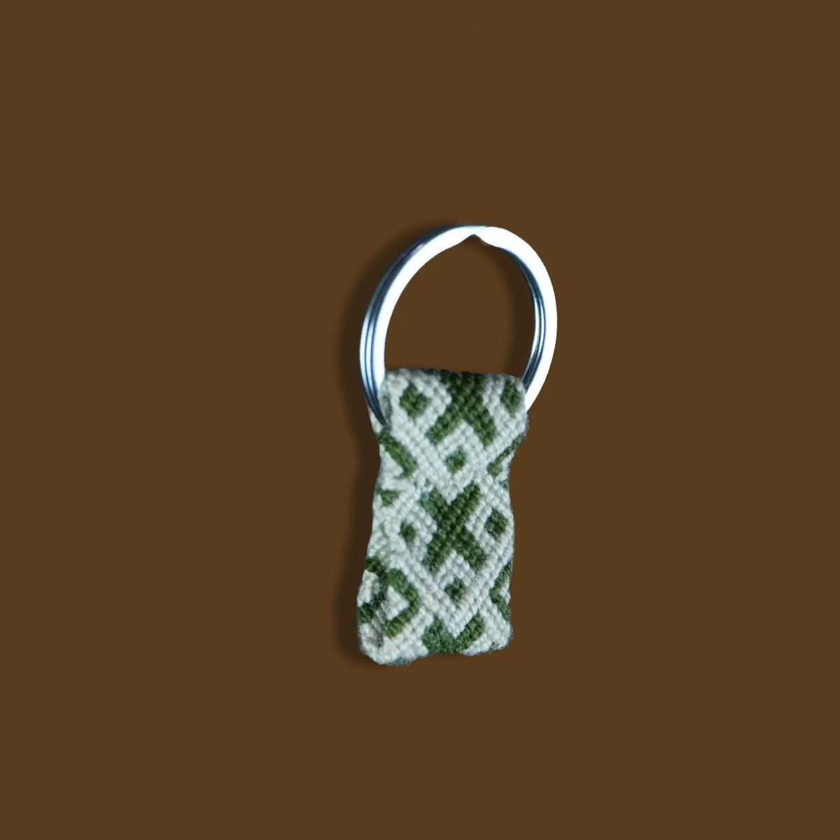 llavero-verde-y-beige-2.jpg