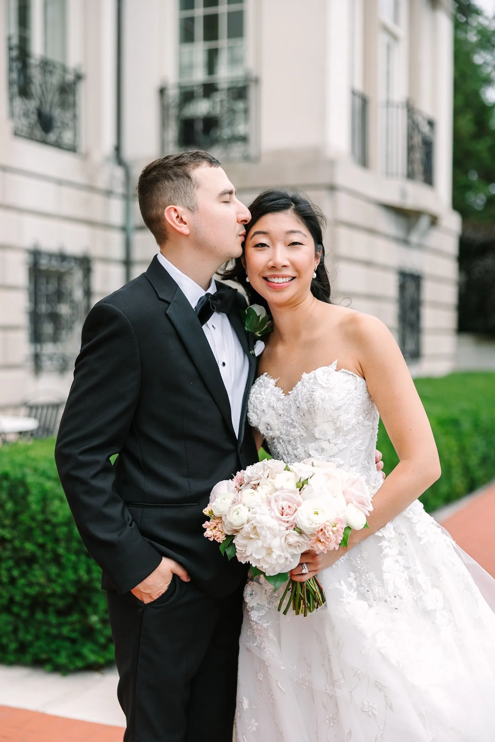 olivia-matthew-war-memorial-grosse-pointe-wedding-final-gallery-708.jpg