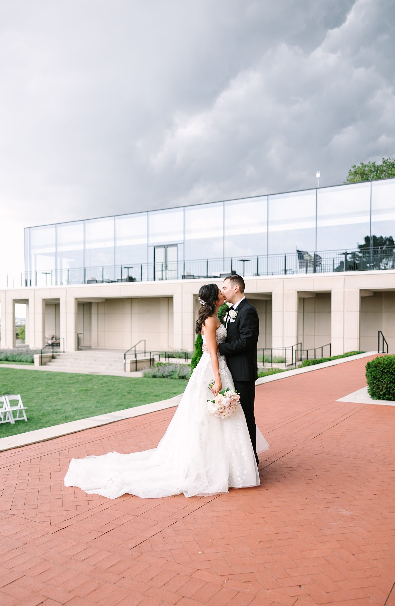 olivia-matthew-war-memorial-grosse-pointe-wedding-final-gallery-762.jpg