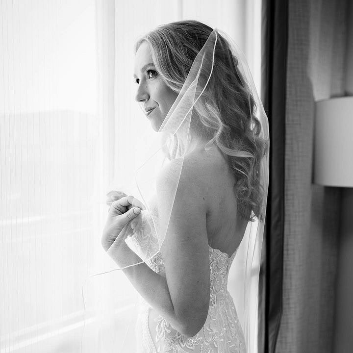 ✨TAILORED BEAUTY; A SESSION CURATED JUST FOR YOU ✨

To all the beautiful brides-to-be, newlyweds savoring the bliss, excited engaged couples, and expecting couples:

Embark on a journey of capturing your love story with an exclusive January photo ses
