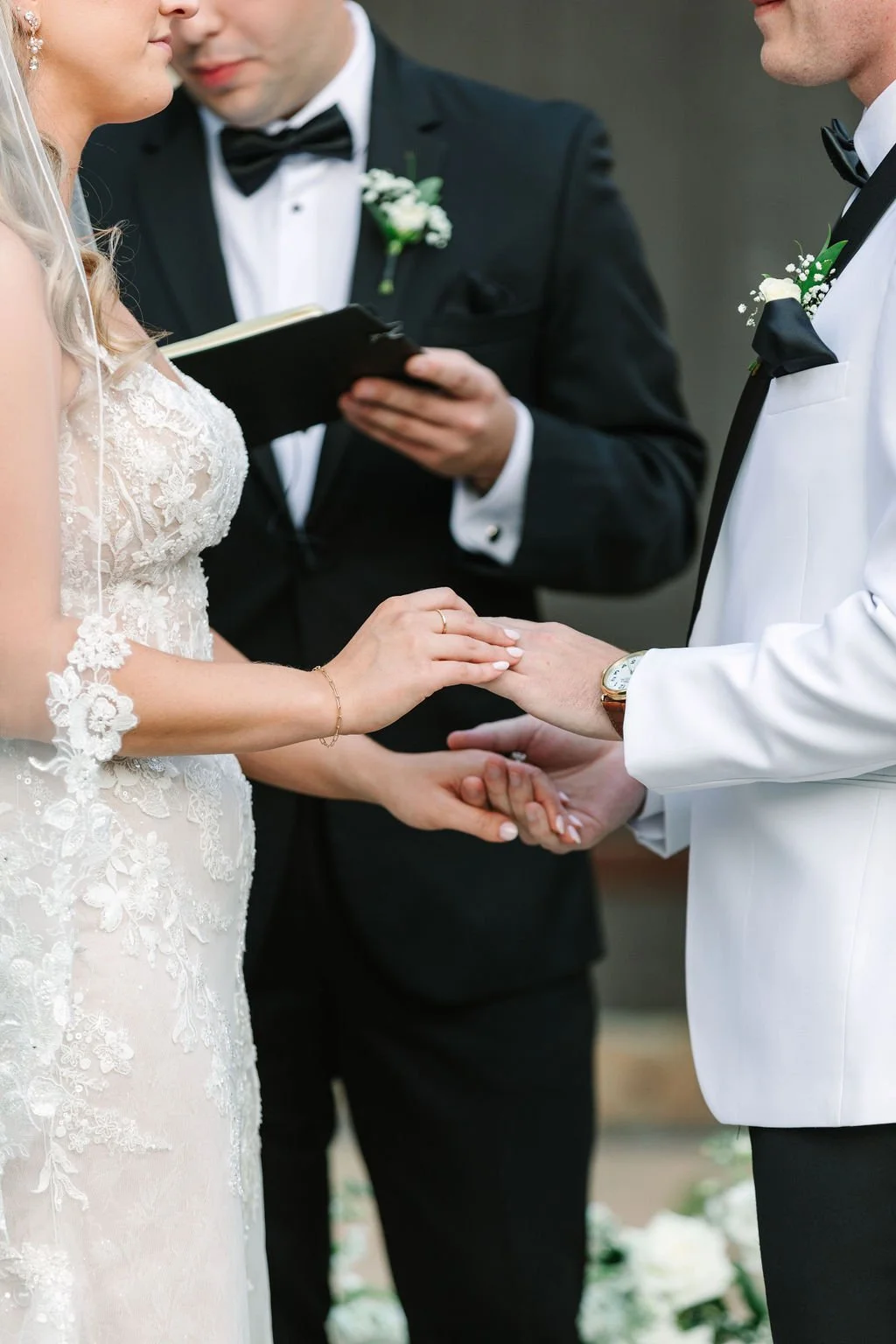 missy-and-blake-meadowbrook-hall-fall-wedding-85.jpg